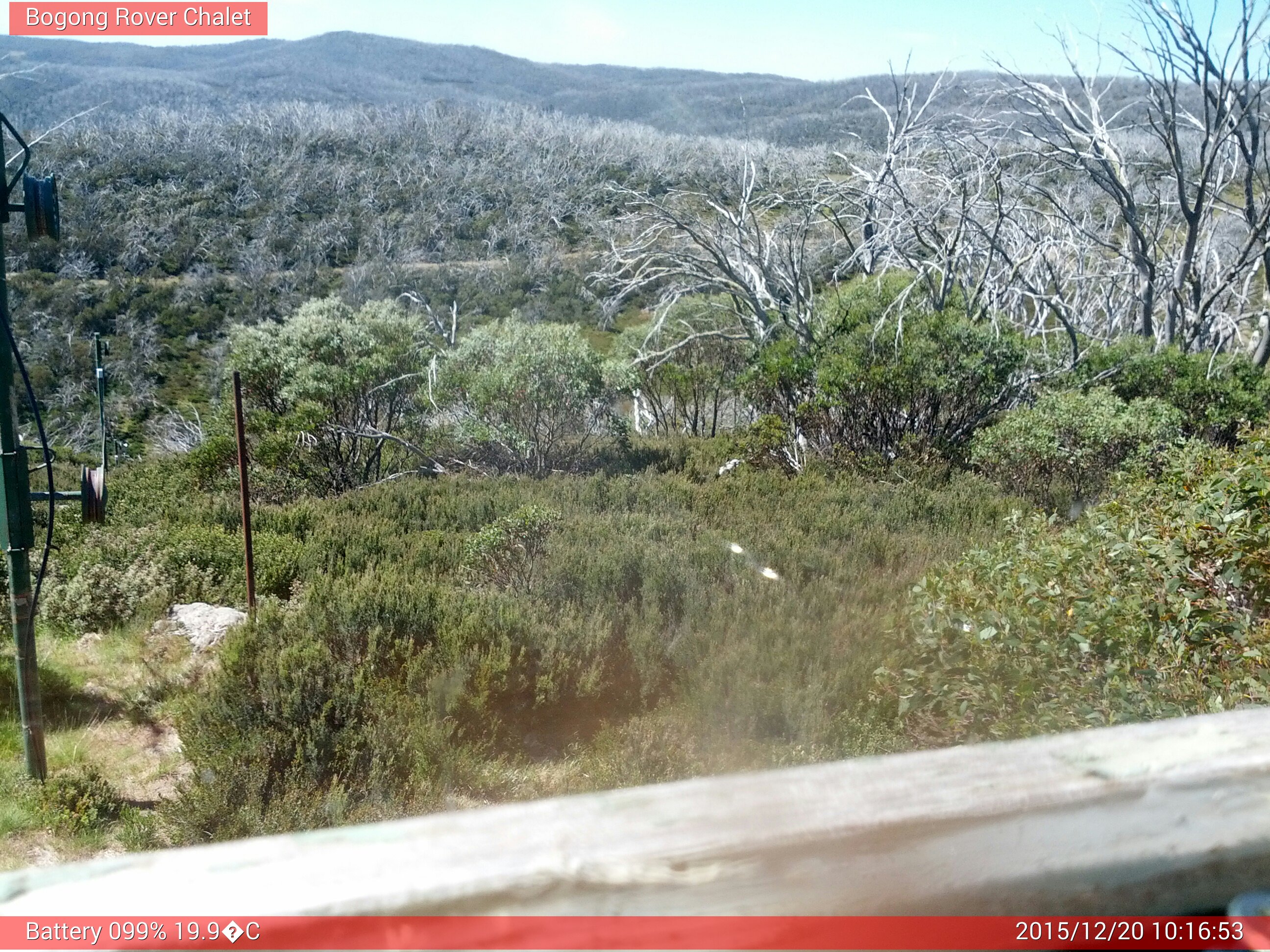 Bogong Web Cam 10:16am Sunday 20th of December 2015