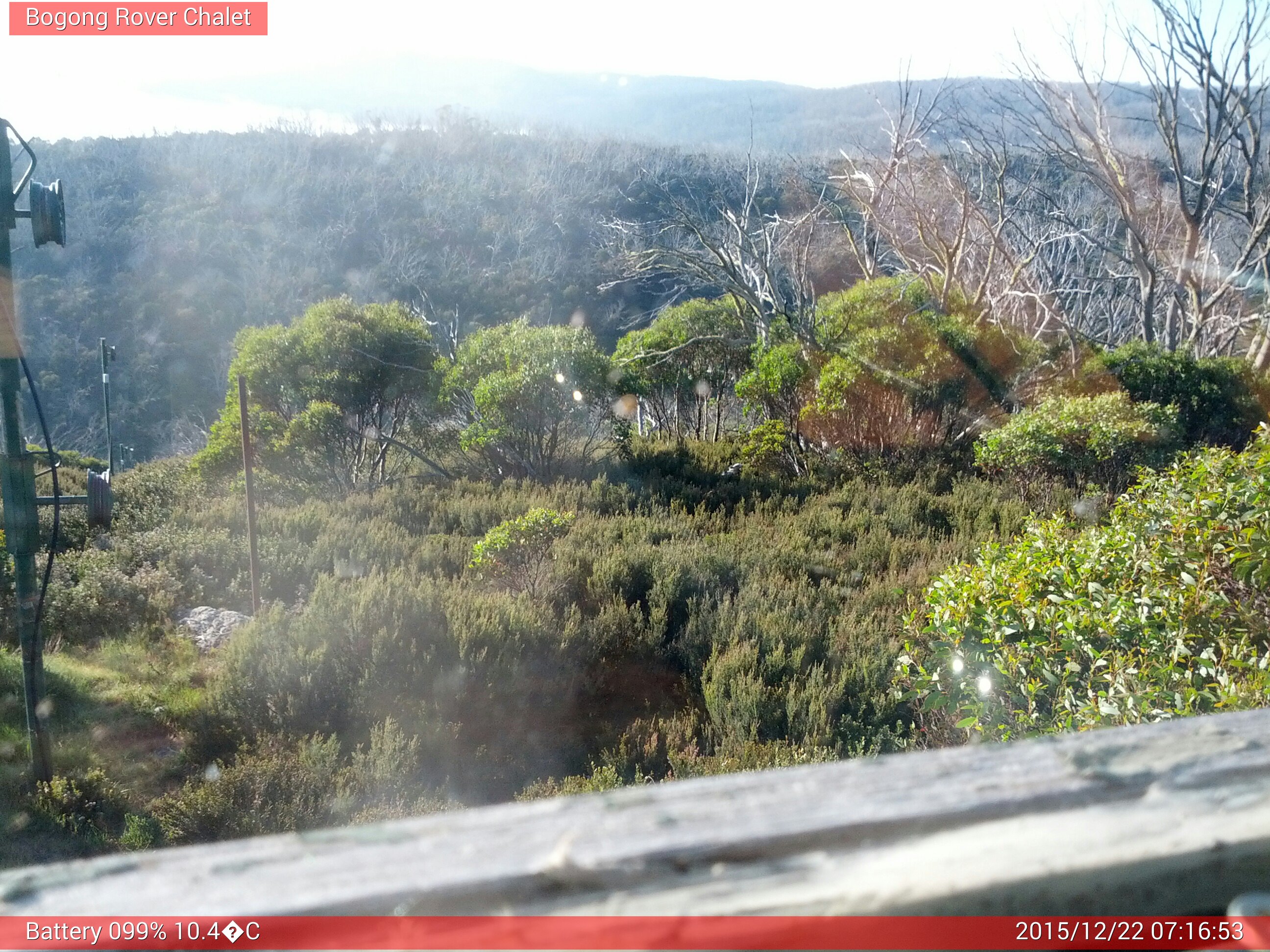 Bogong Web Cam 7:16am Tuesday 22nd of December 2015