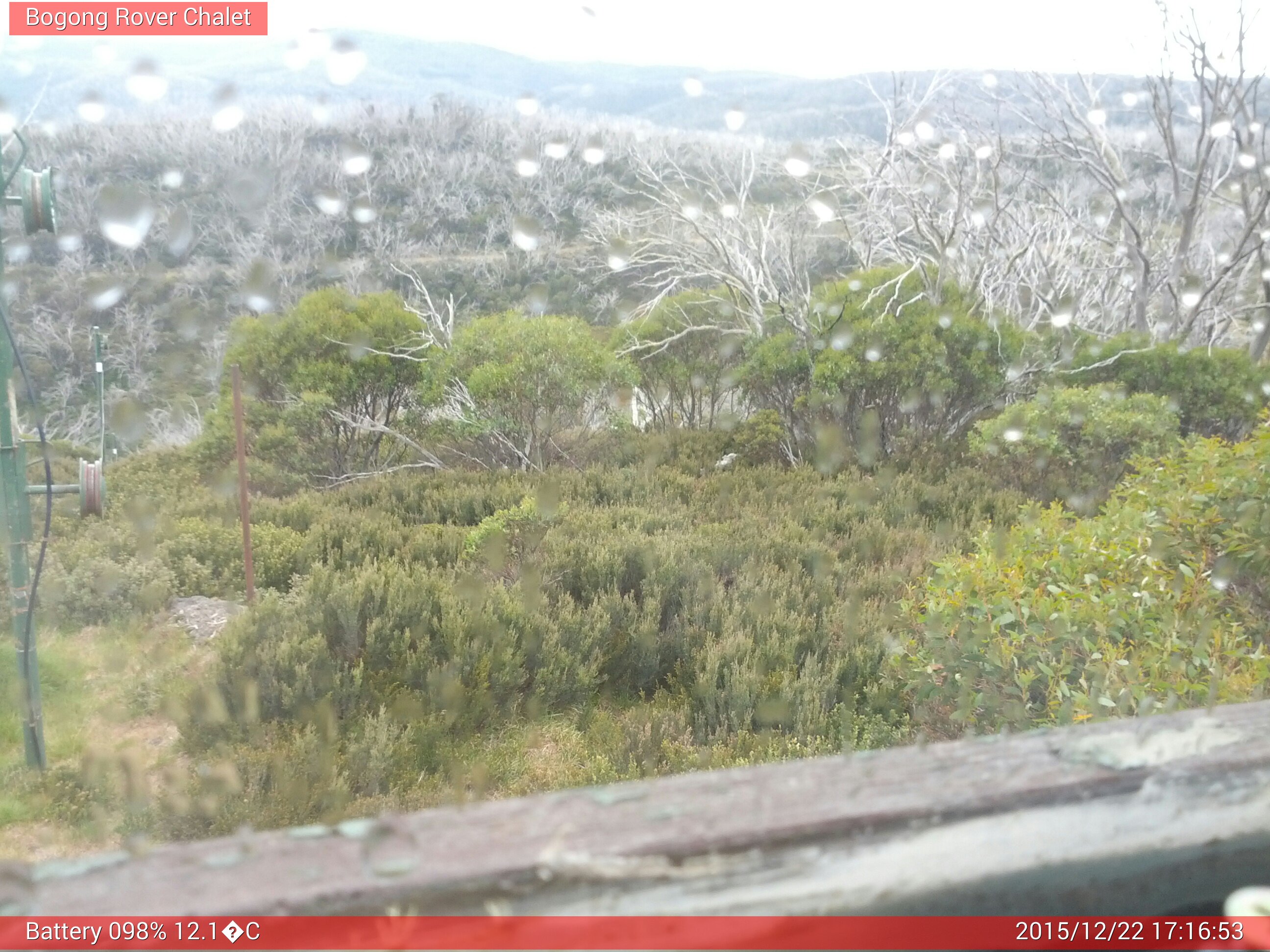 Bogong Web Cam 5:16pm Tuesday 22nd of December 2015