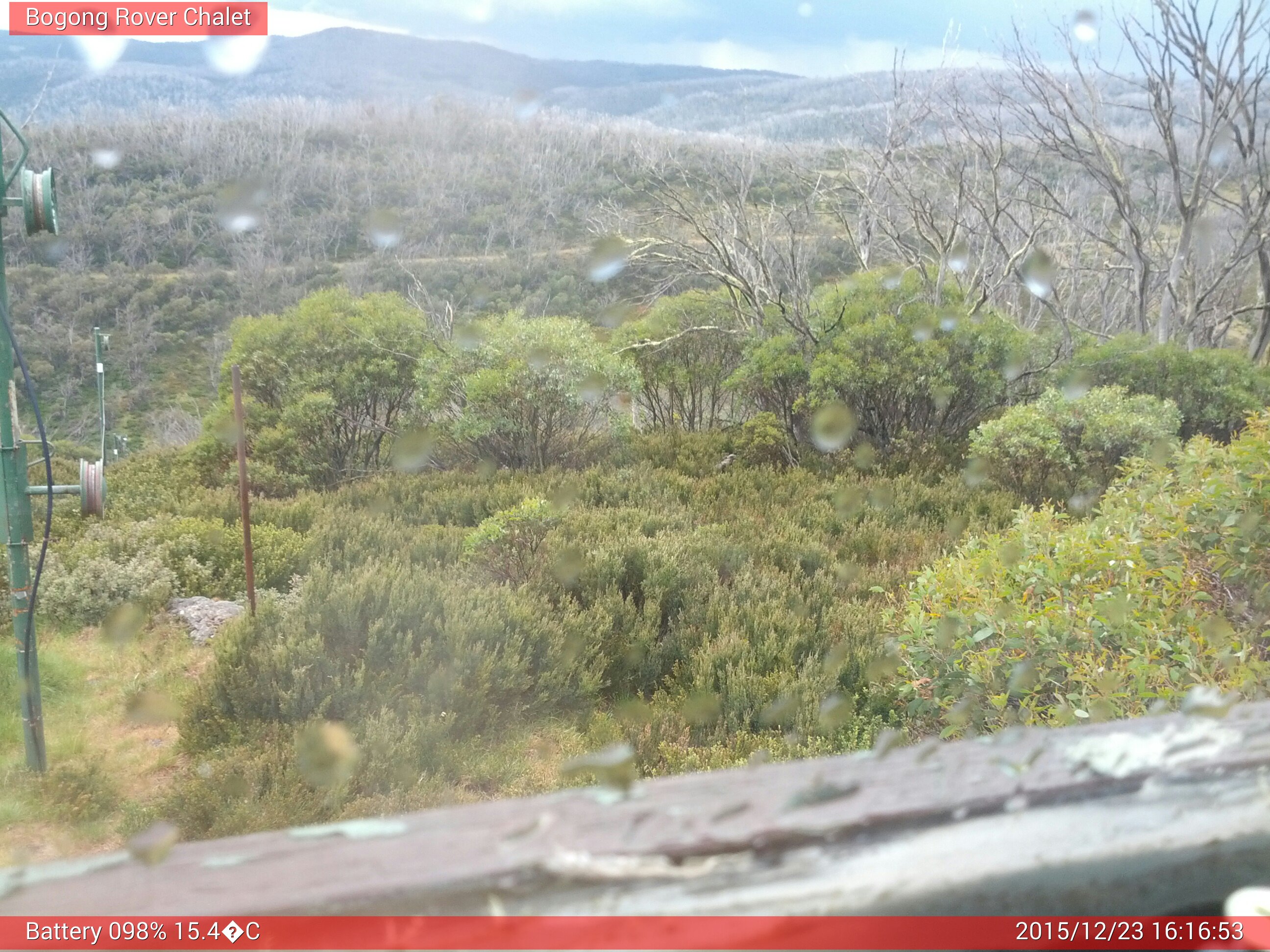 Bogong Web Cam 4:16pm Wednesday 23rd of December 2015