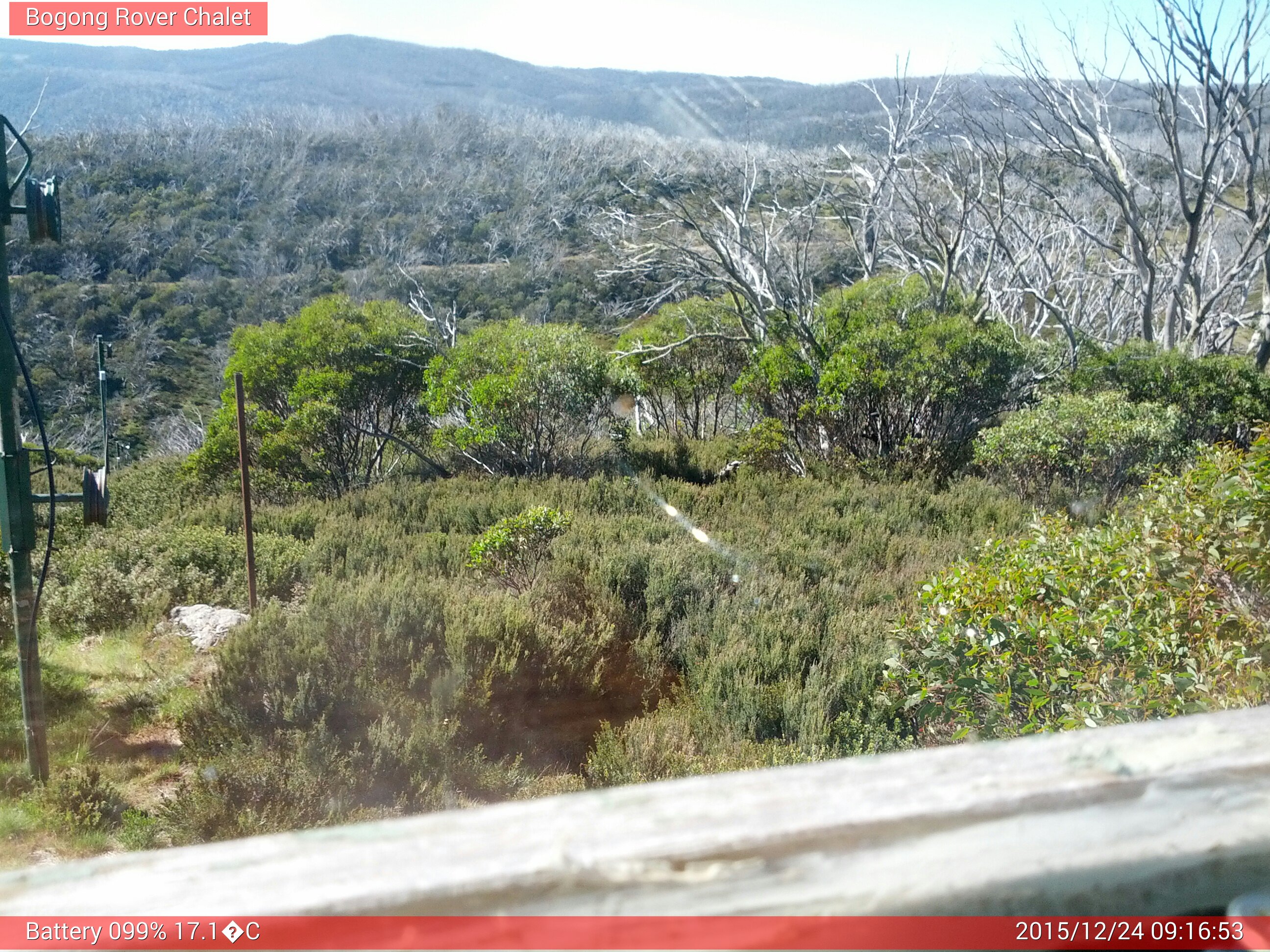 Bogong Web Cam 9:16am Thursday 24th of December 2015