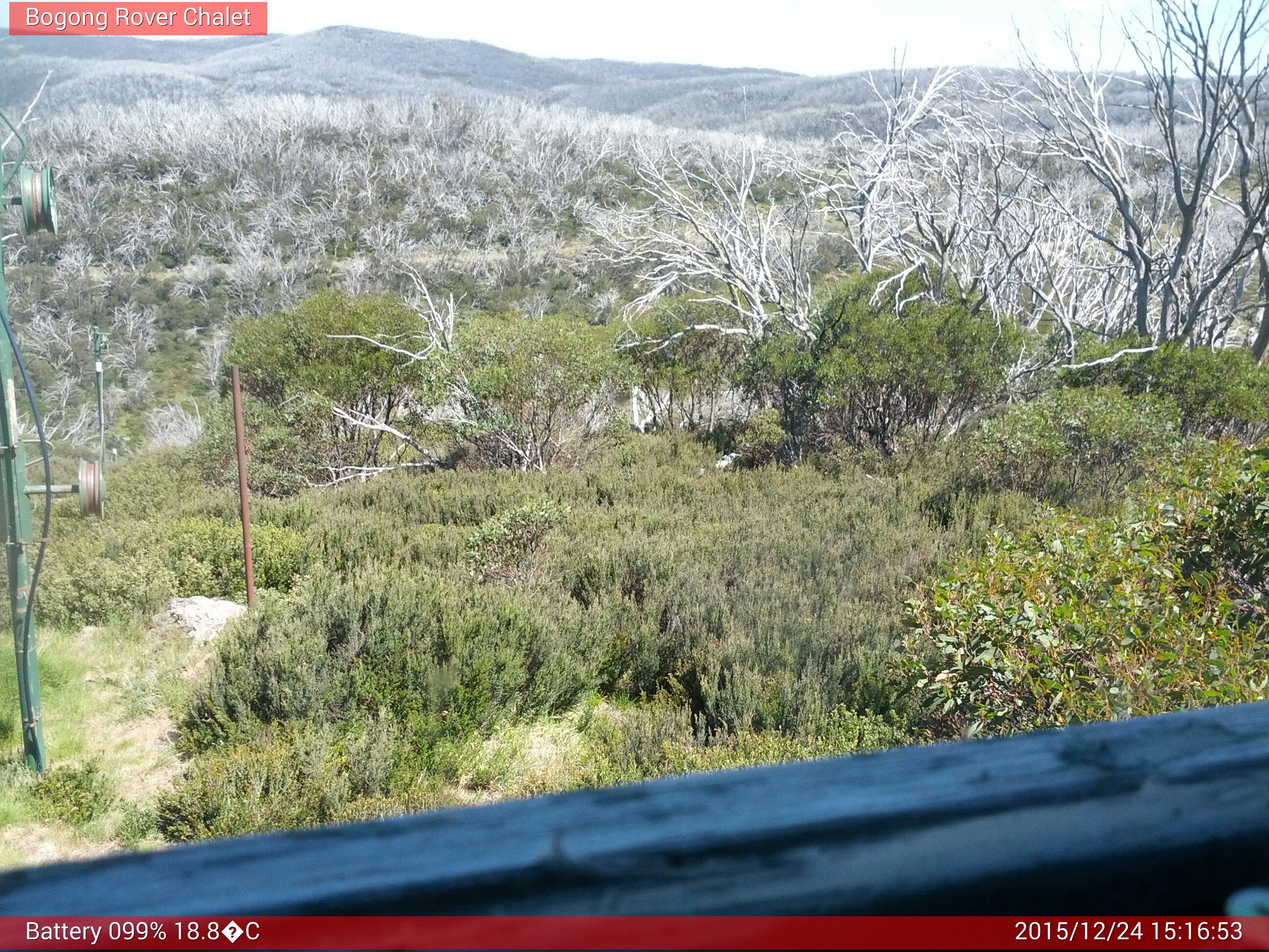 Bogong Web Cam 3:16pm Thursday 24th of December 2015