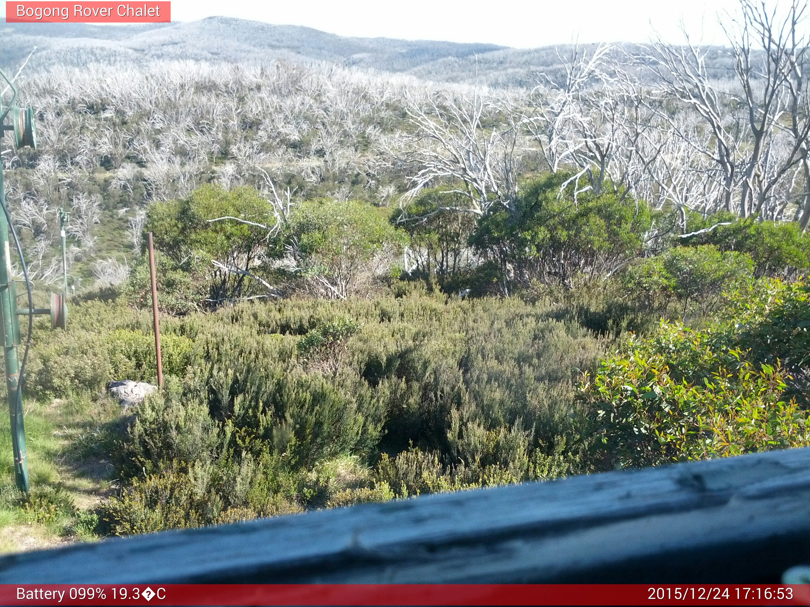 Bogong Web Cam 5:16pm Thursday 24th of December 2015