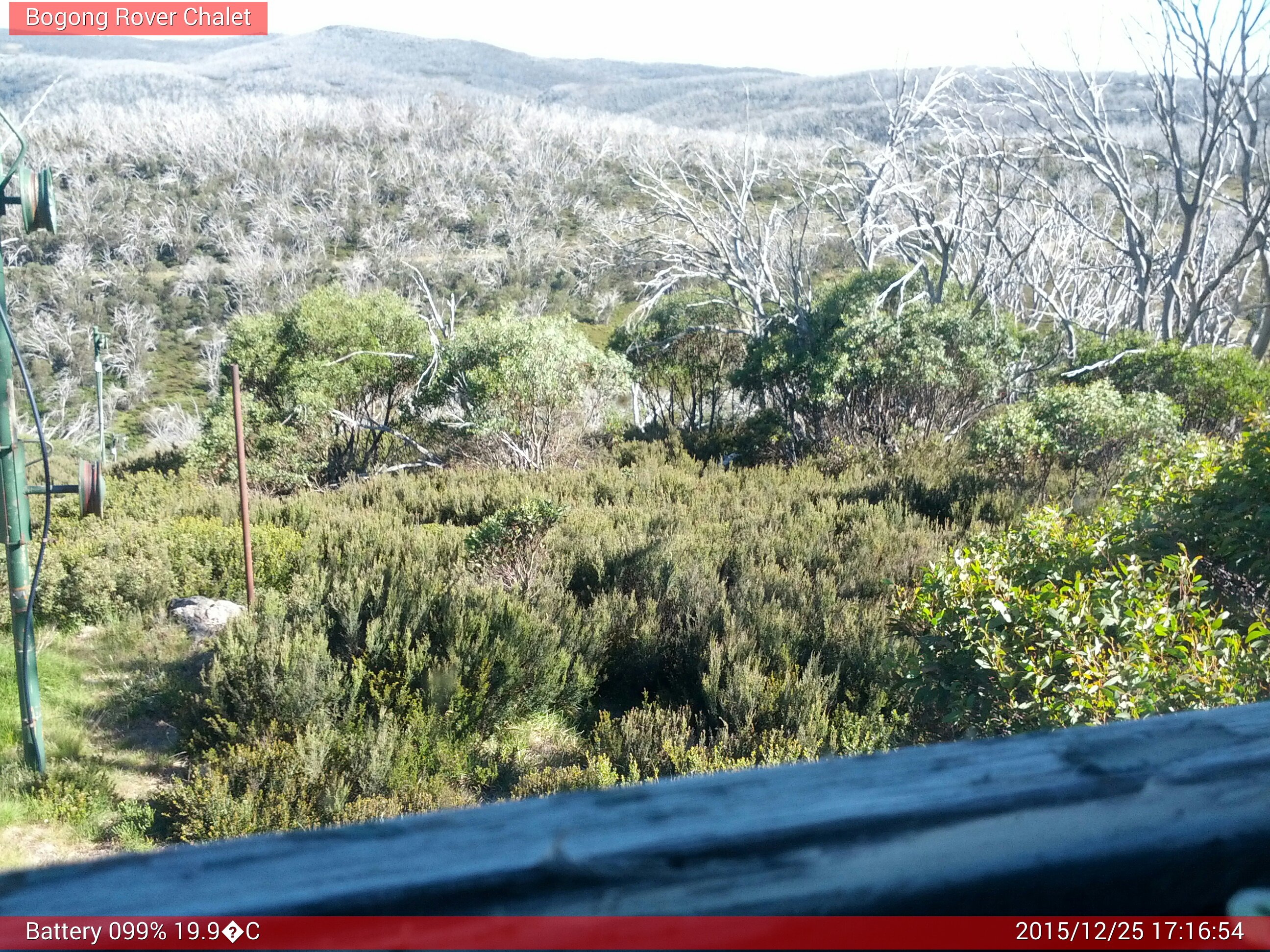 Bogong Web Cam 5:16pm Friday 25th of December 2015