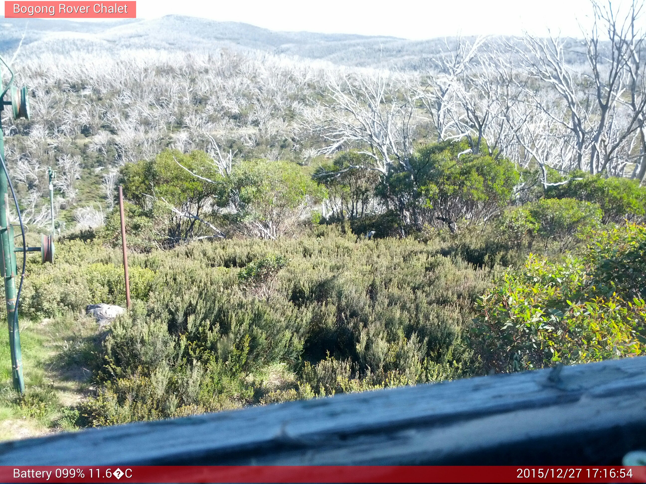 Bogong Web Cam 5:16pm Sunday 27th of December 2015