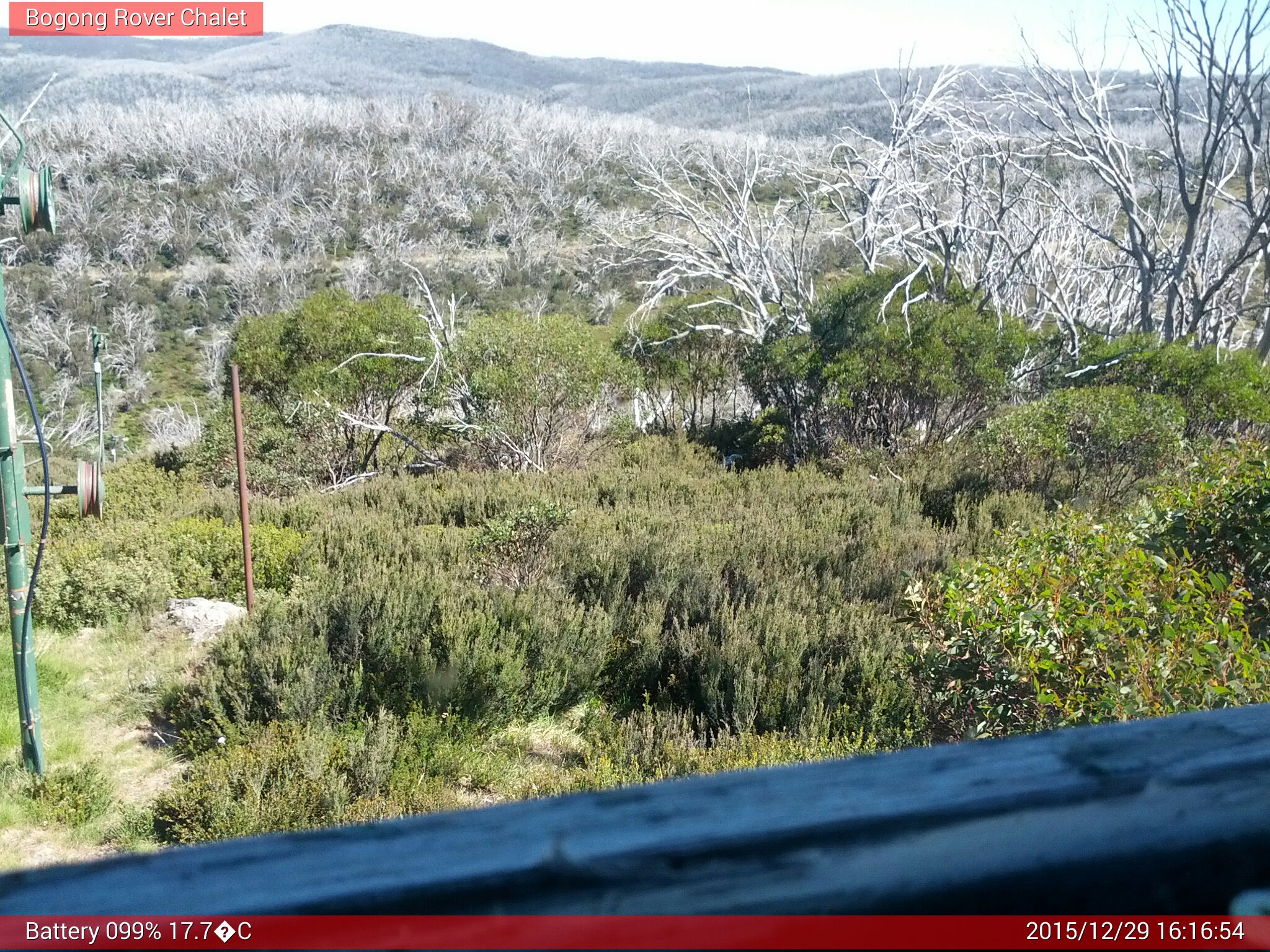 Bogong Web Cam 4:16pm Tuesday 29th of December 2015