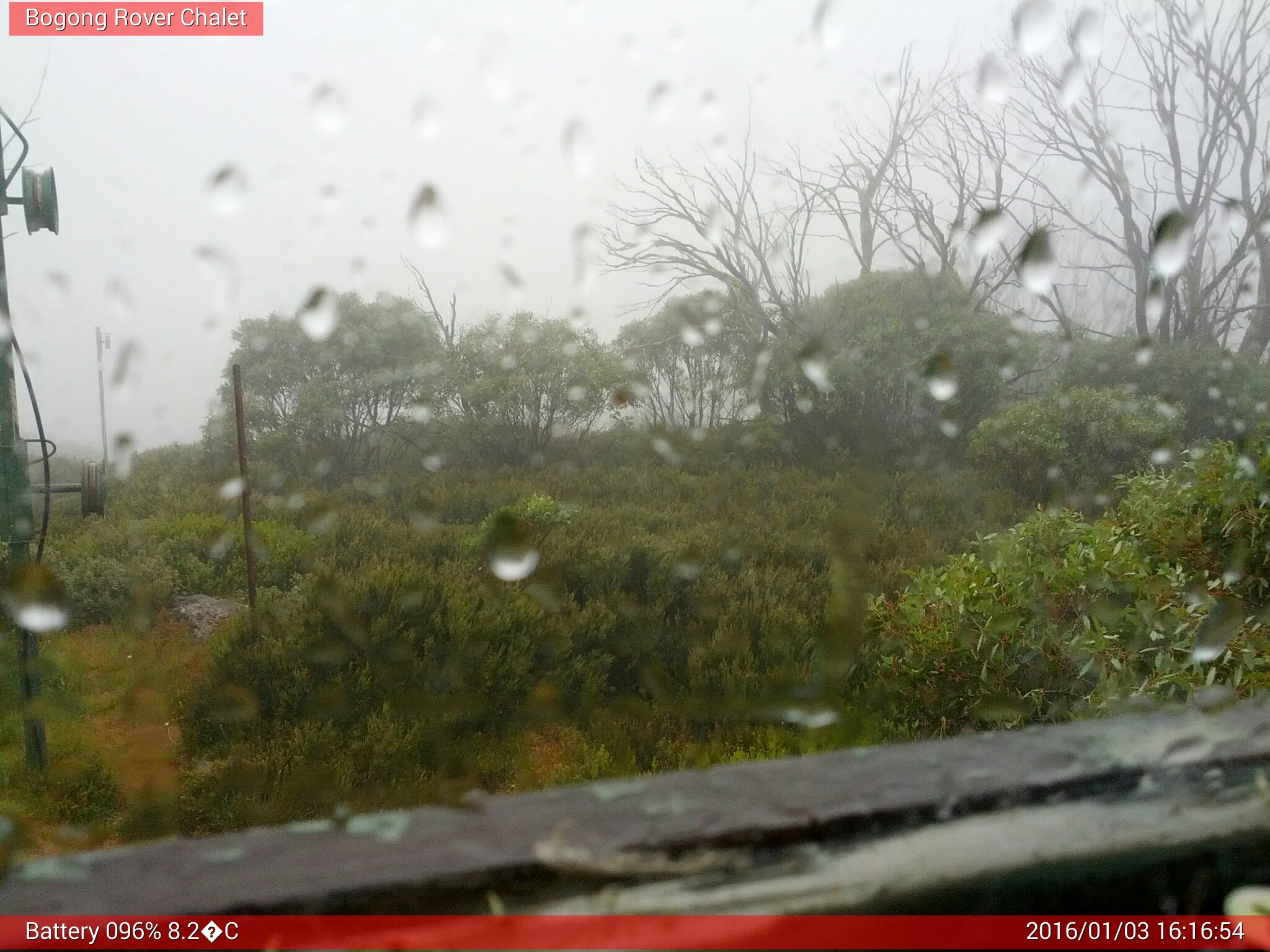 Bogong Web Cam 4:16pm Sunday 3rd of January 2016