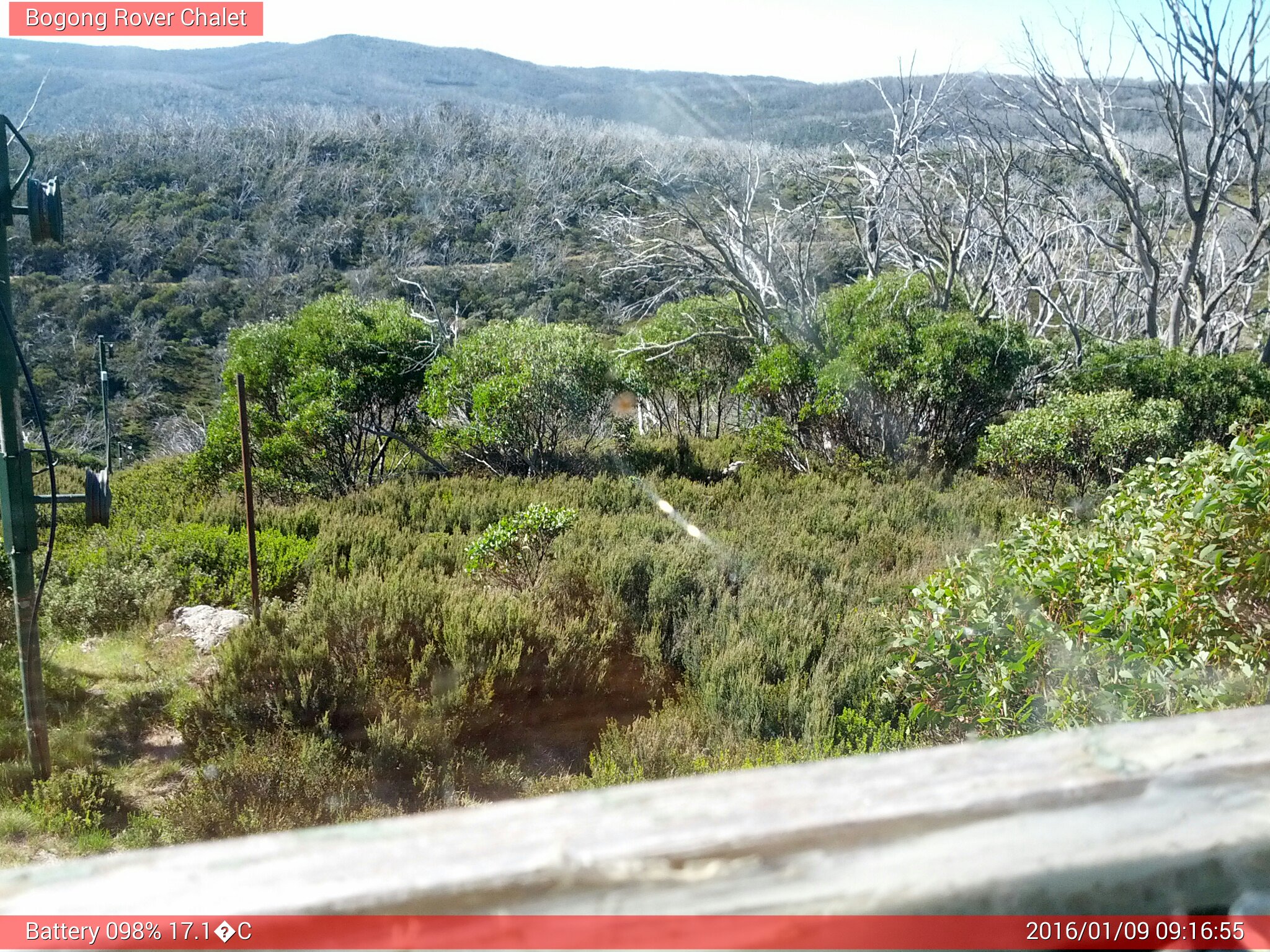 Bogong Web Cam 9:16am Saturday 9th of January 2016