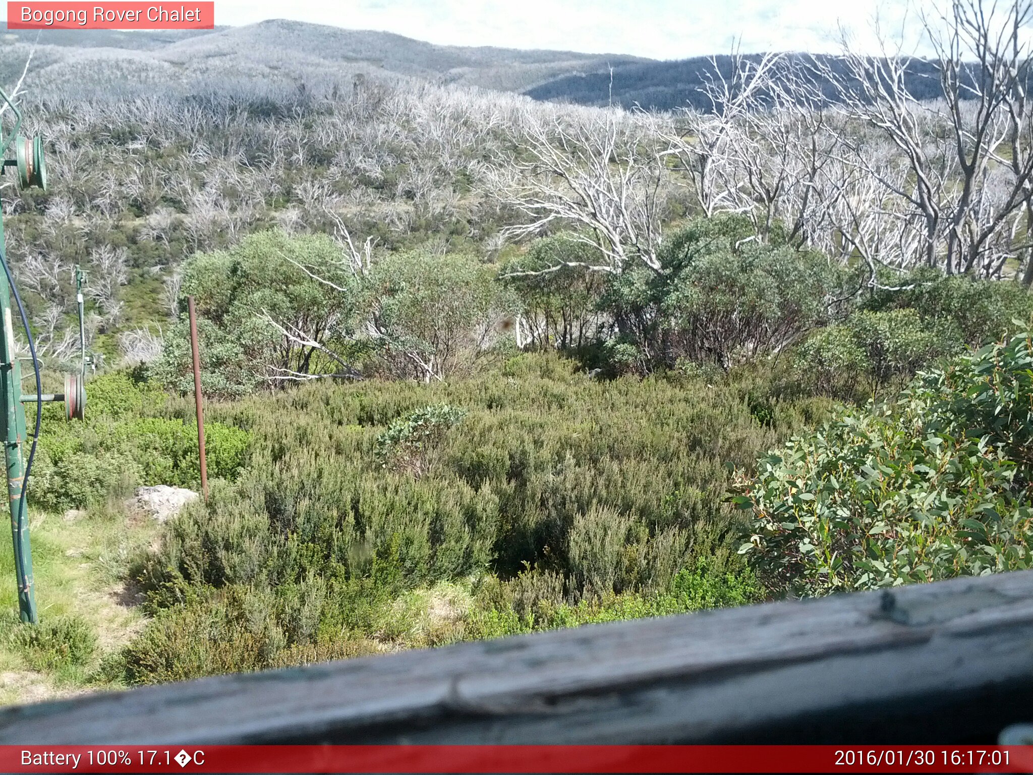 Bogong Web Cam 4:17pm Saturday 30th of January 2016