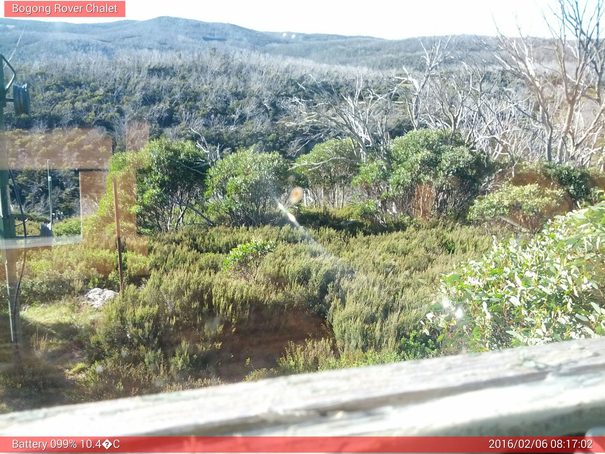 Bogong Web Cam 8:17am Saturday 6th of February 2016