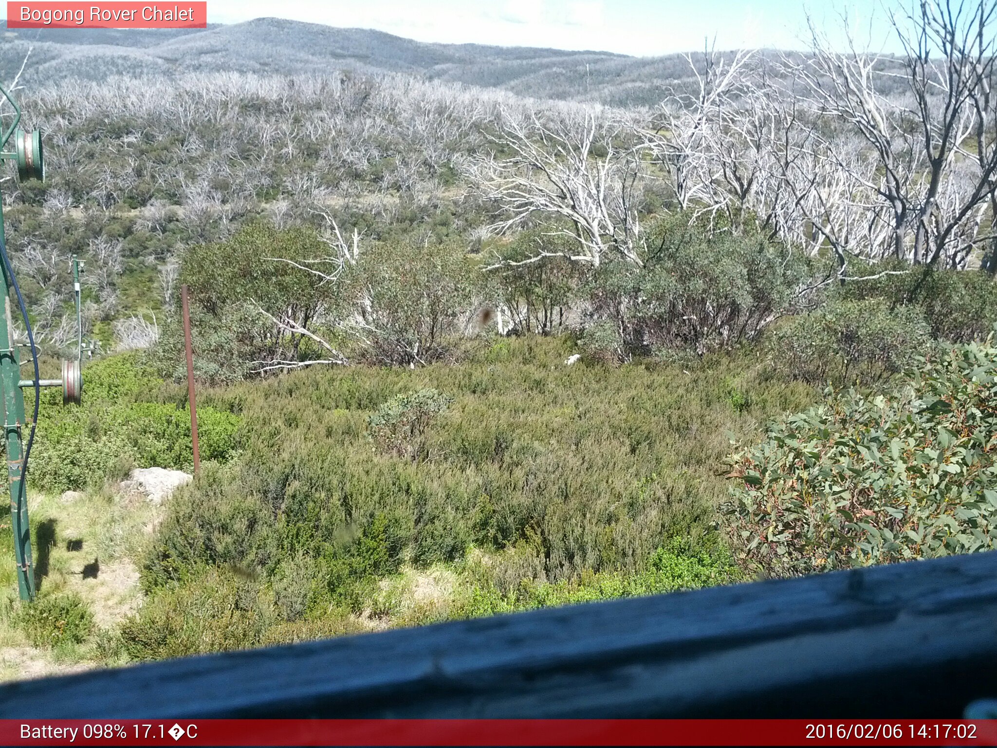 Bogong Web Cam 2:17pm Saturday 6th of February 2016