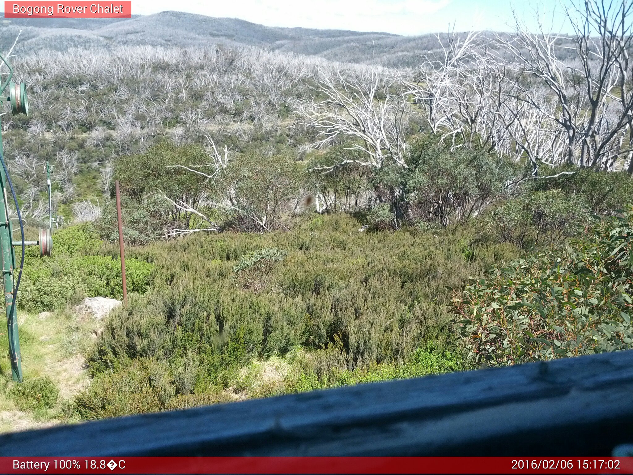 Bogong Web Cam 3:17pm Saturday 6th of February 2016