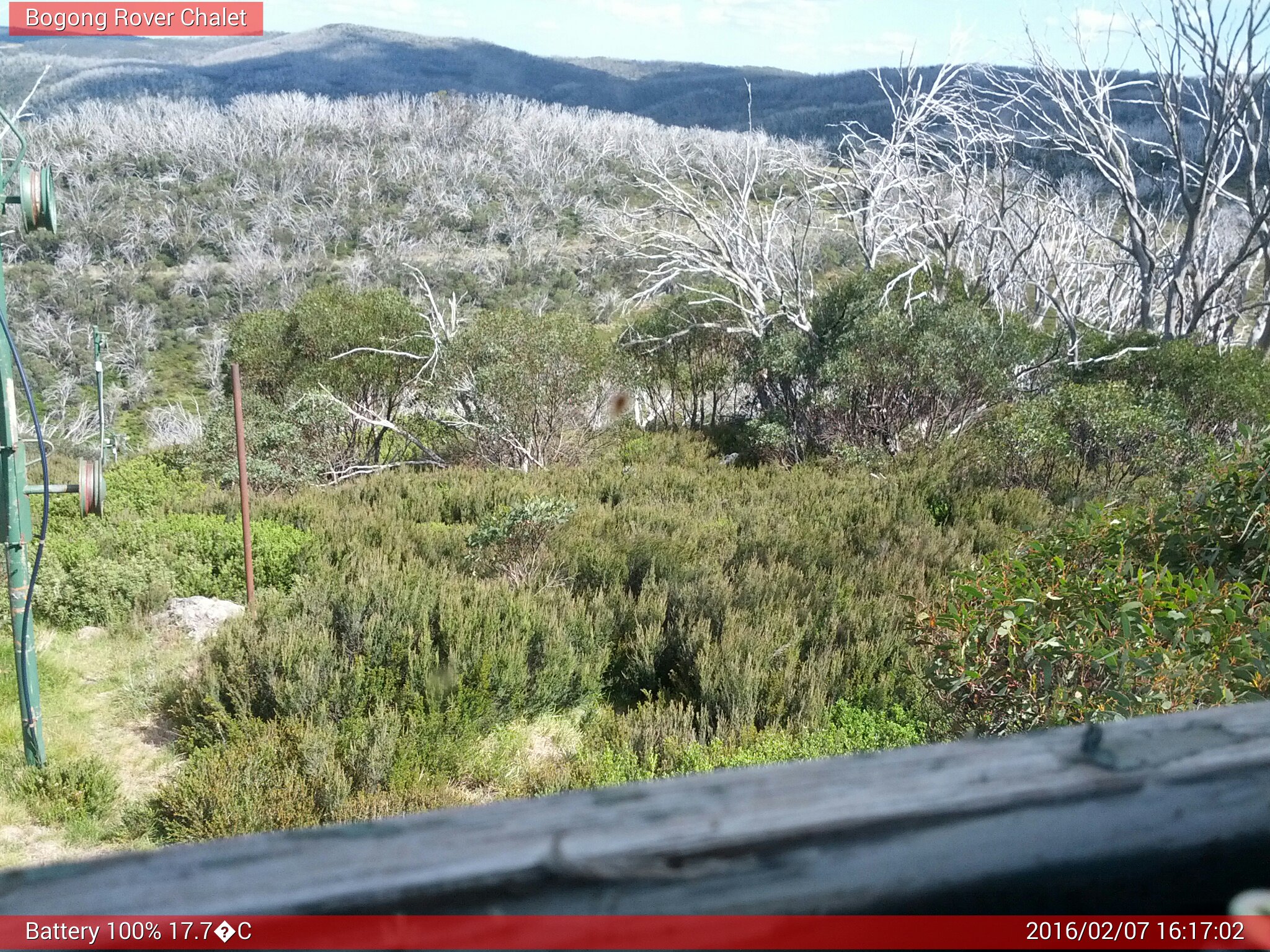 Bogong Web Cam 4:17pm Sunday 7th of February 2016