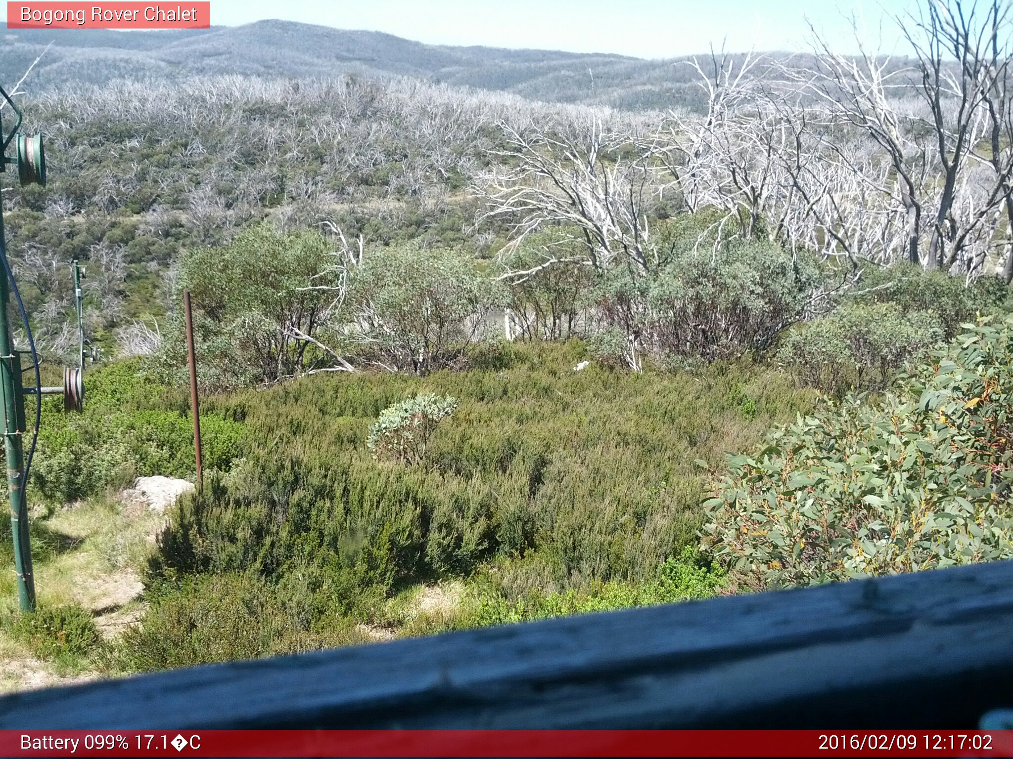 Bogong Web Cam 12:17pm Tuesday 9th of February 2016