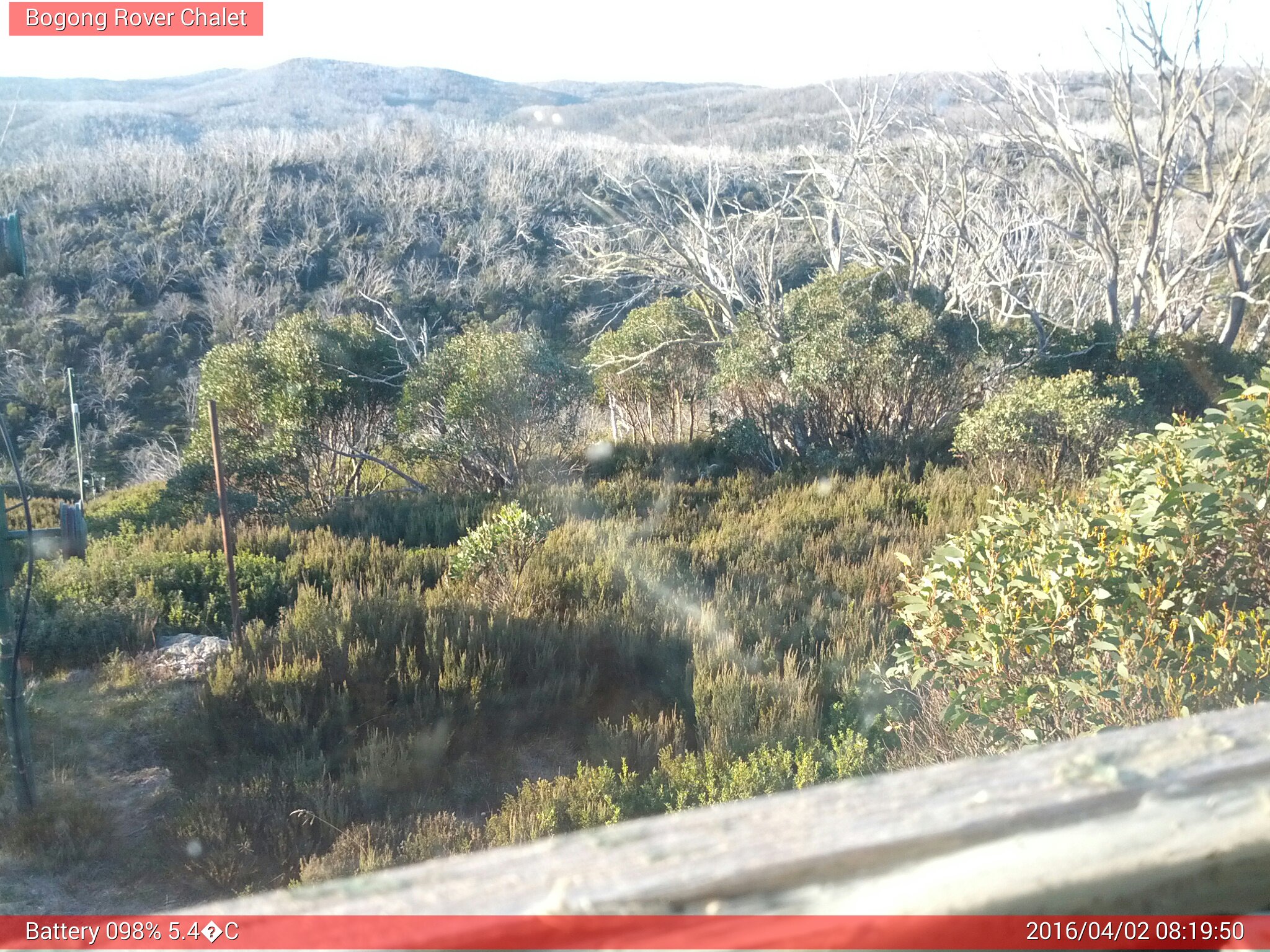 Bogong Web Cam 8:19am Saturday 2nd of April 2016