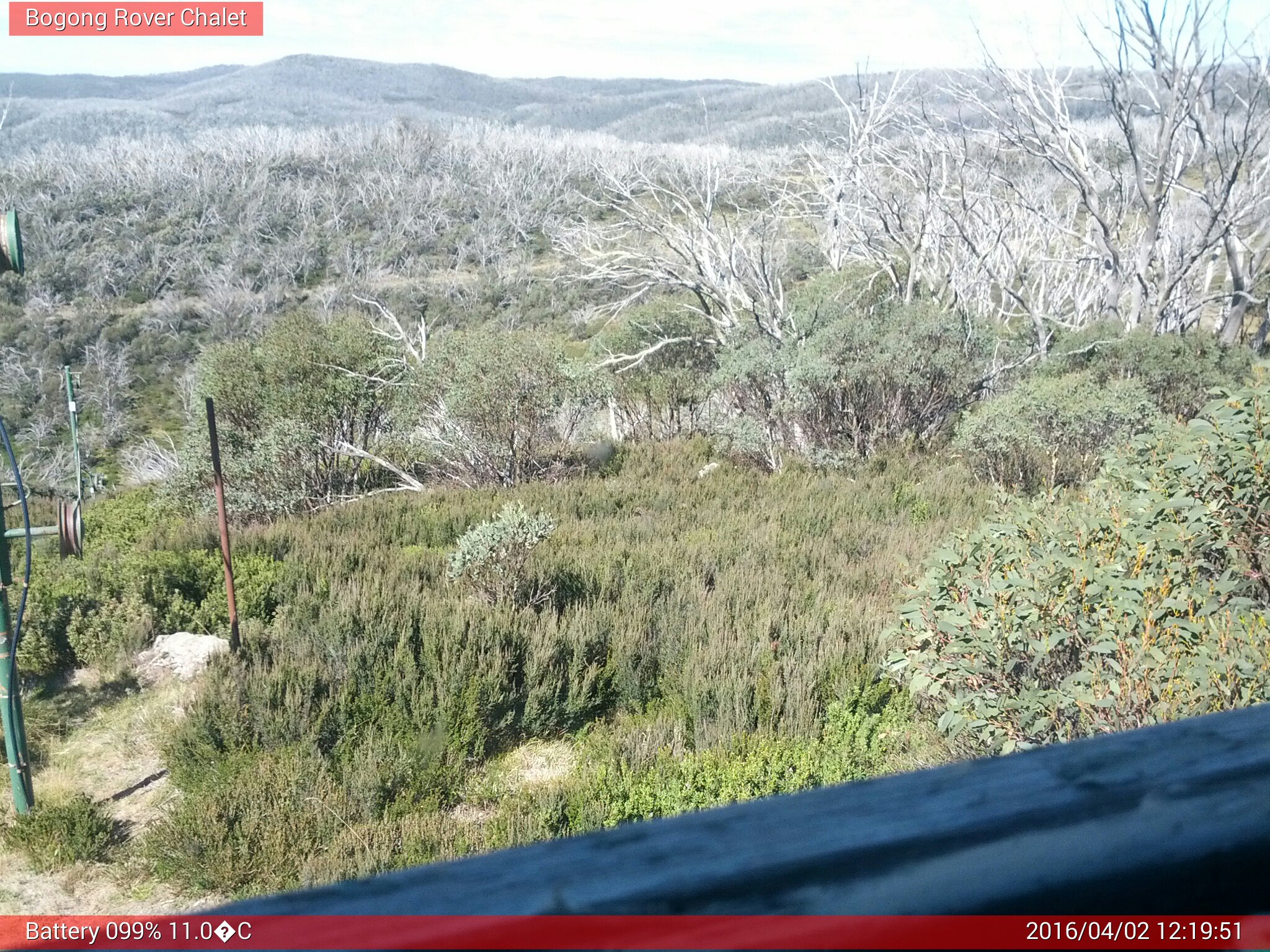 Bogong Web Cam 12:19pm Saturday 2nd of April 2016