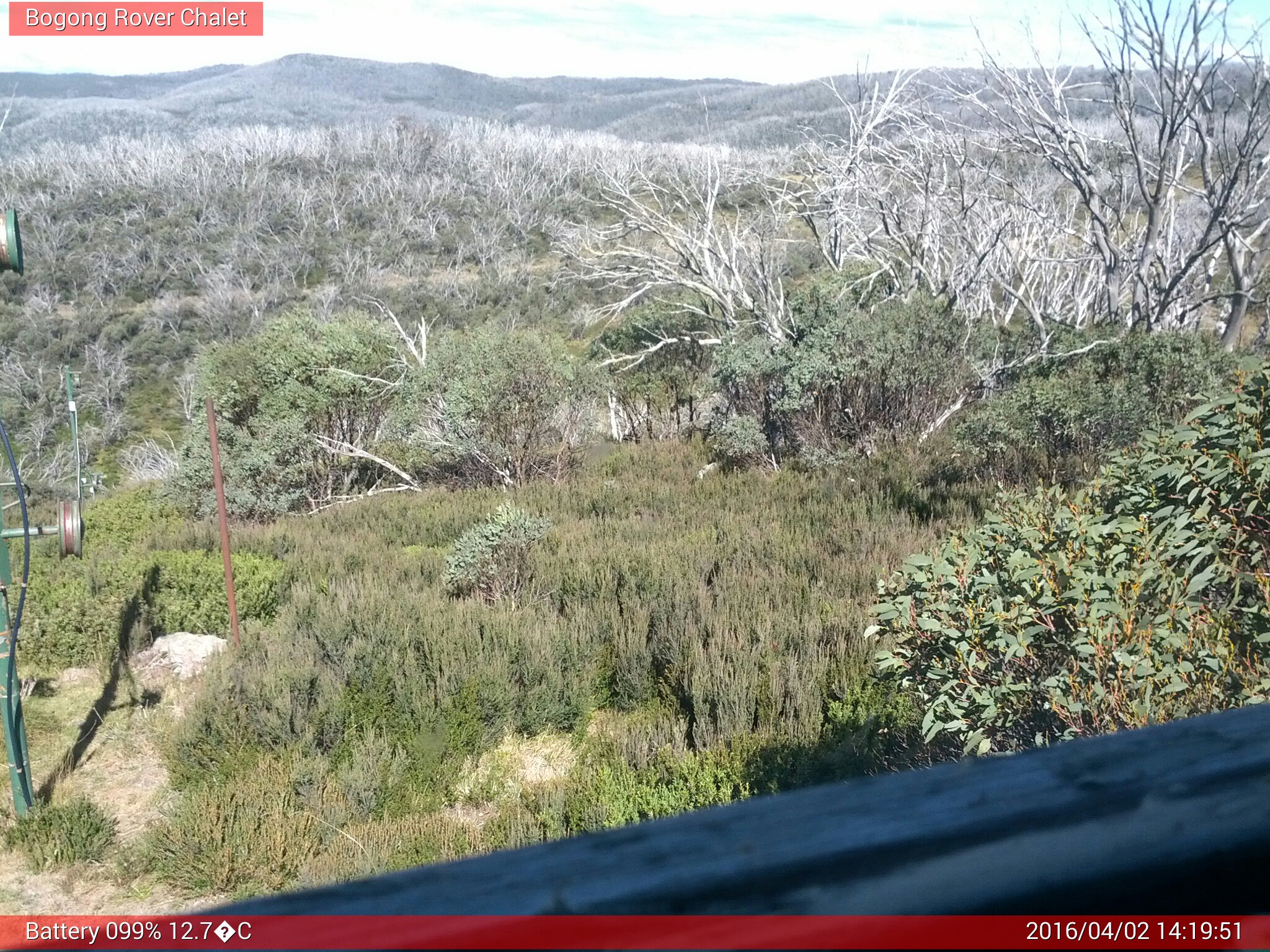 Bogong Web Cam 2:19pm Saturday 2nd of April 2016