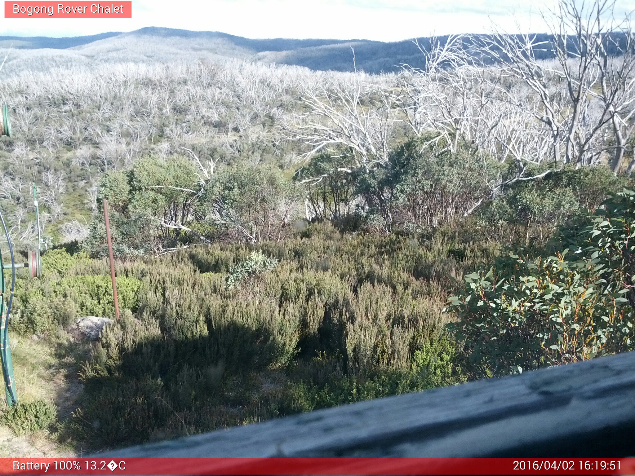 Bogong Web Cam 4:19pm Saturday 2nd of April 2016