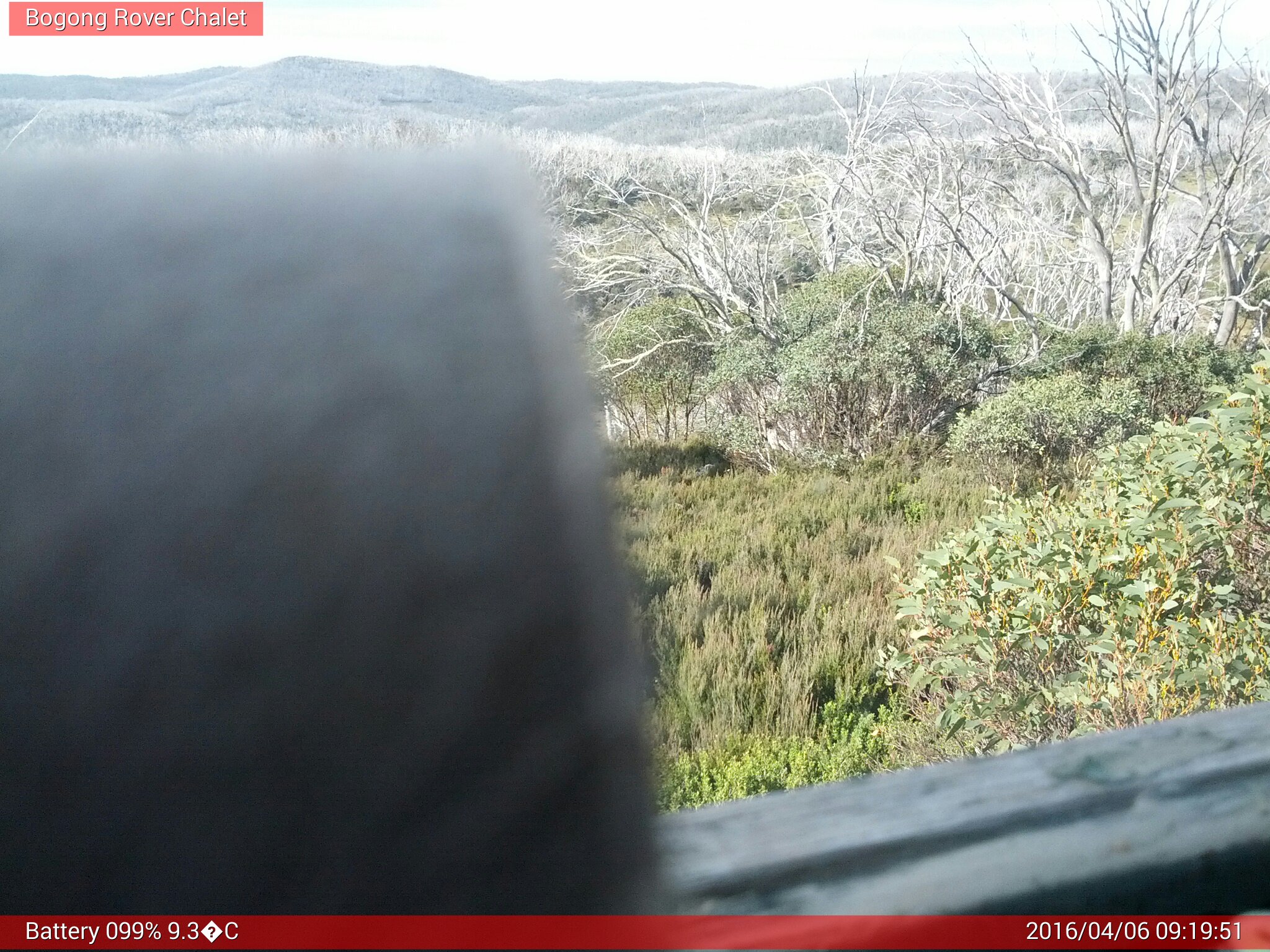 Bogong Web Cam 9:19am Wednesday 6th of April 2016