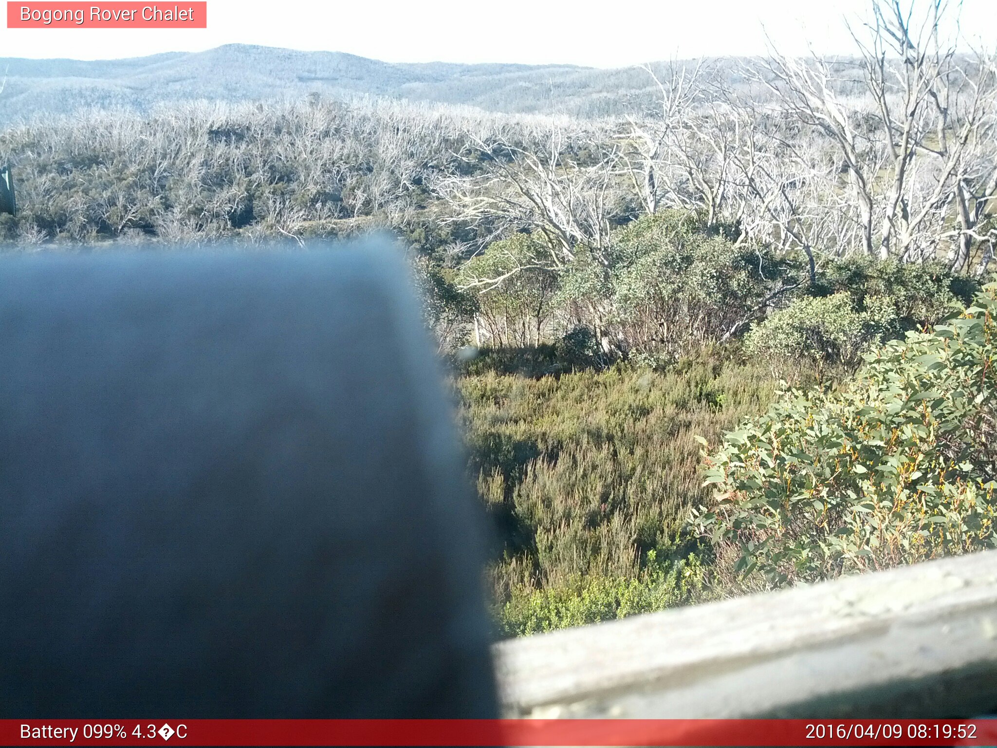 Bogong Web Cam 8:19am Saturday 9th of April 2016