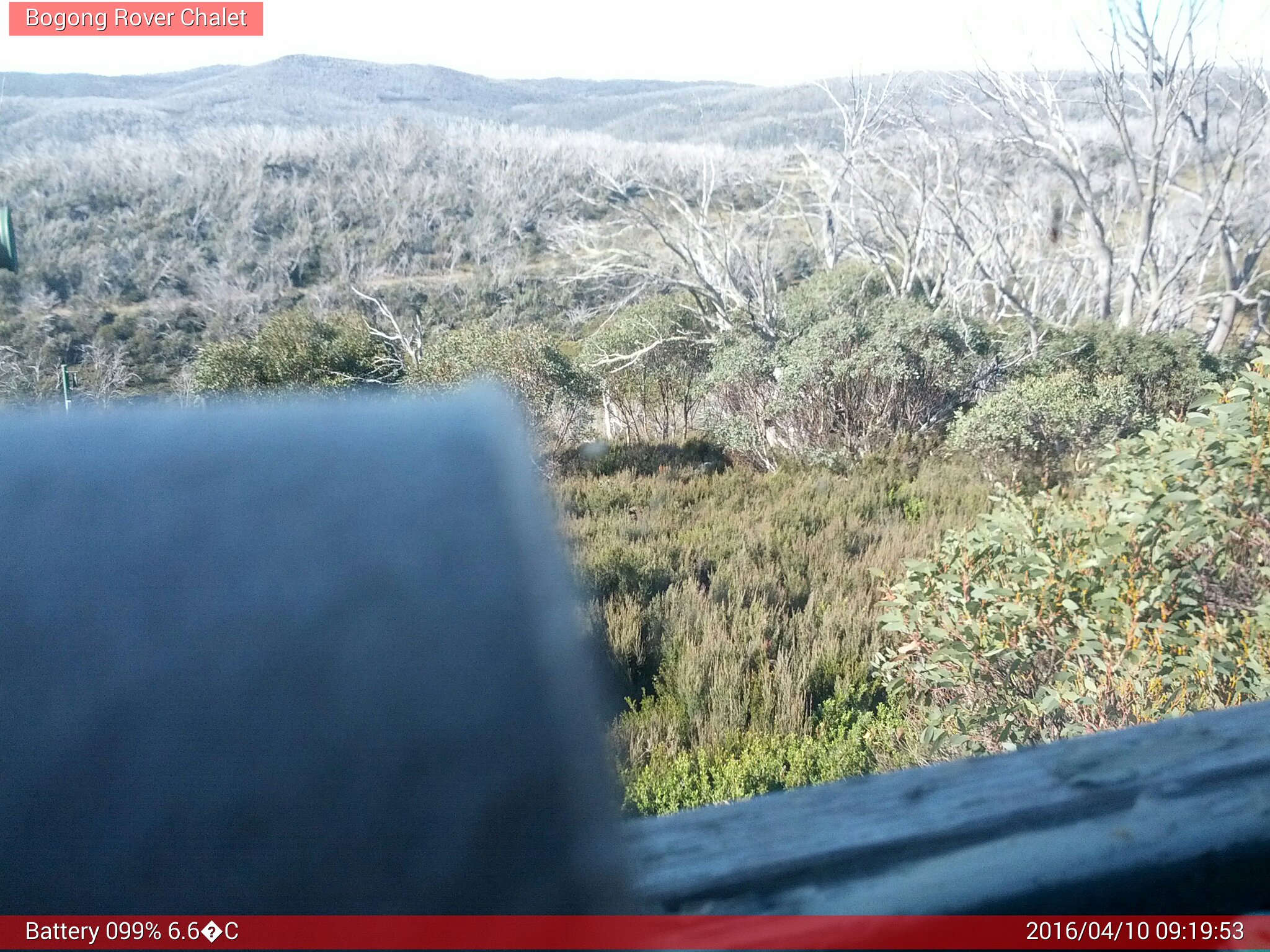 Bogong Web Cam 9:19am Sunday 10th of April 2016