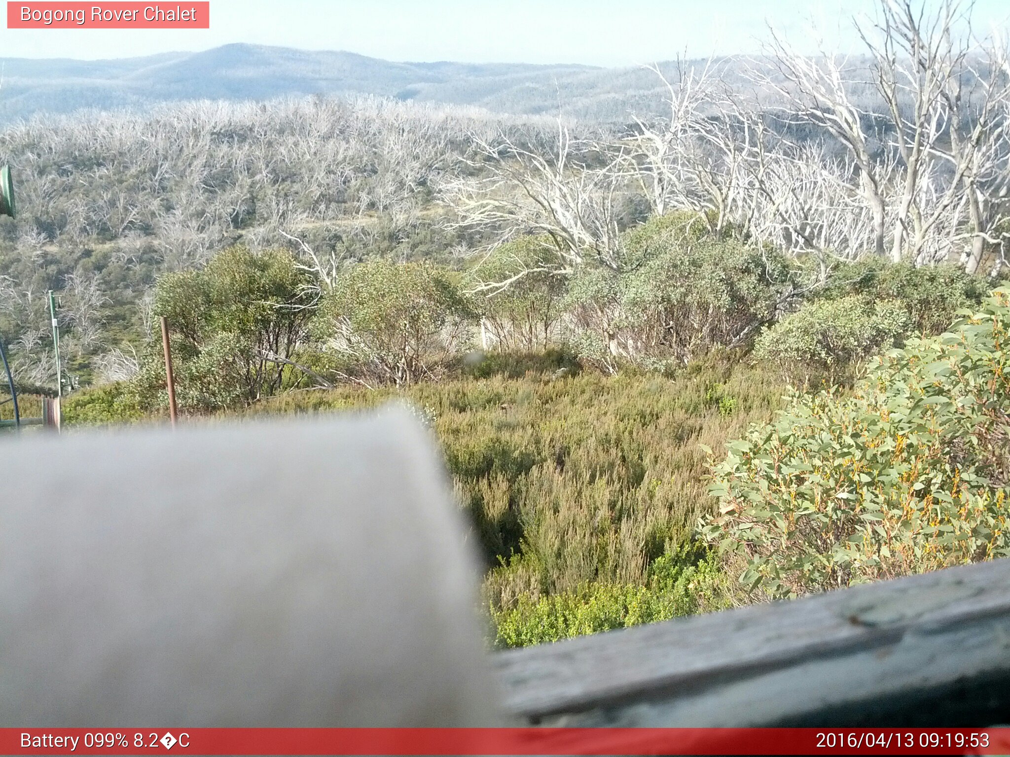 Bogong Web Cam 9:19am Wednesday 13th of April 2016