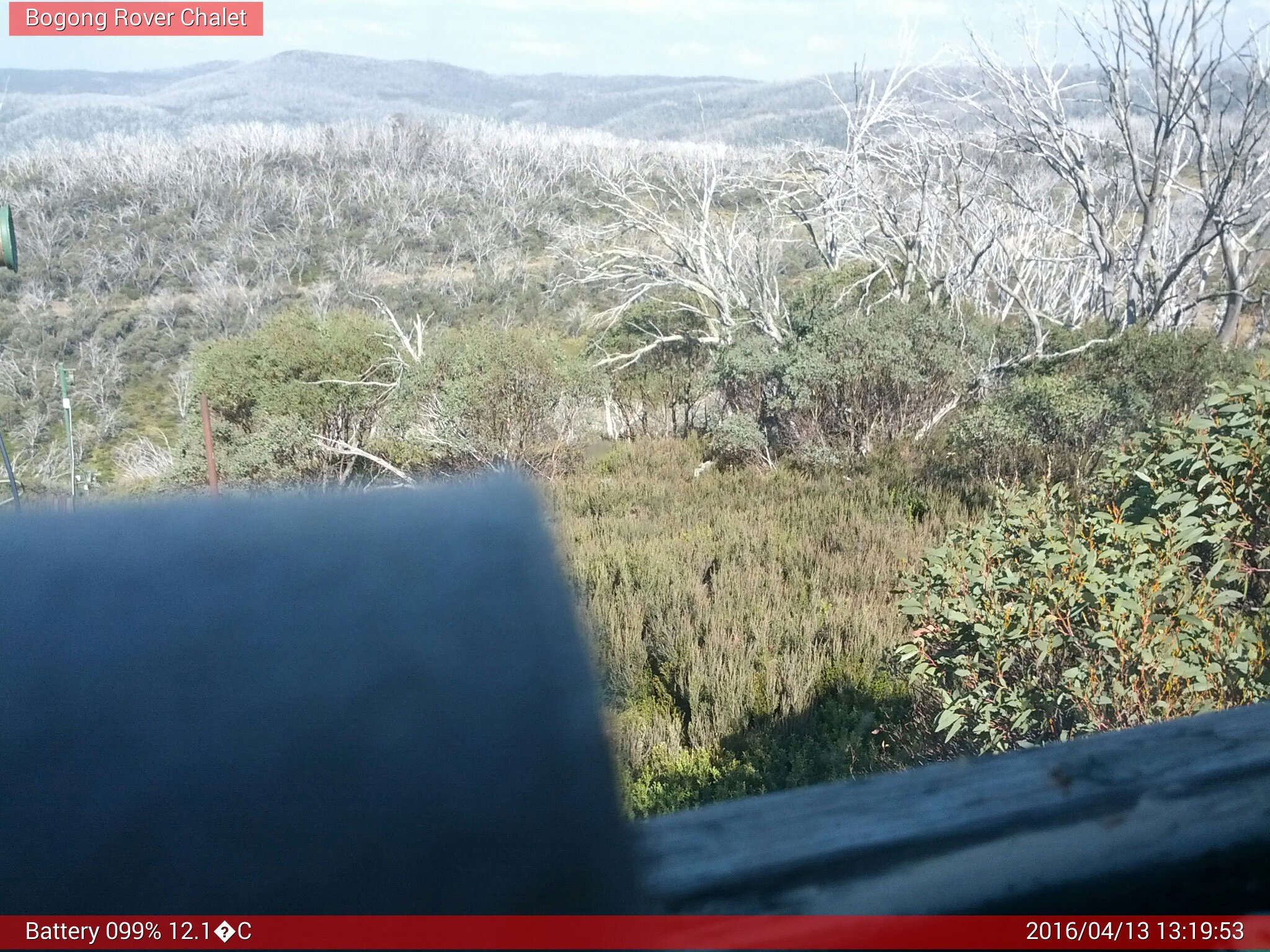 Bogong Web Cam 1:19pm Wednesday 13th of April 2016