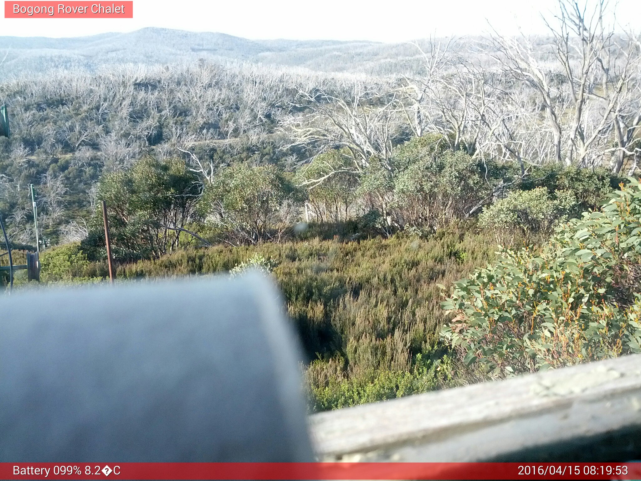 Bogong Web Cam 8:19am Friday 15th of April 2016