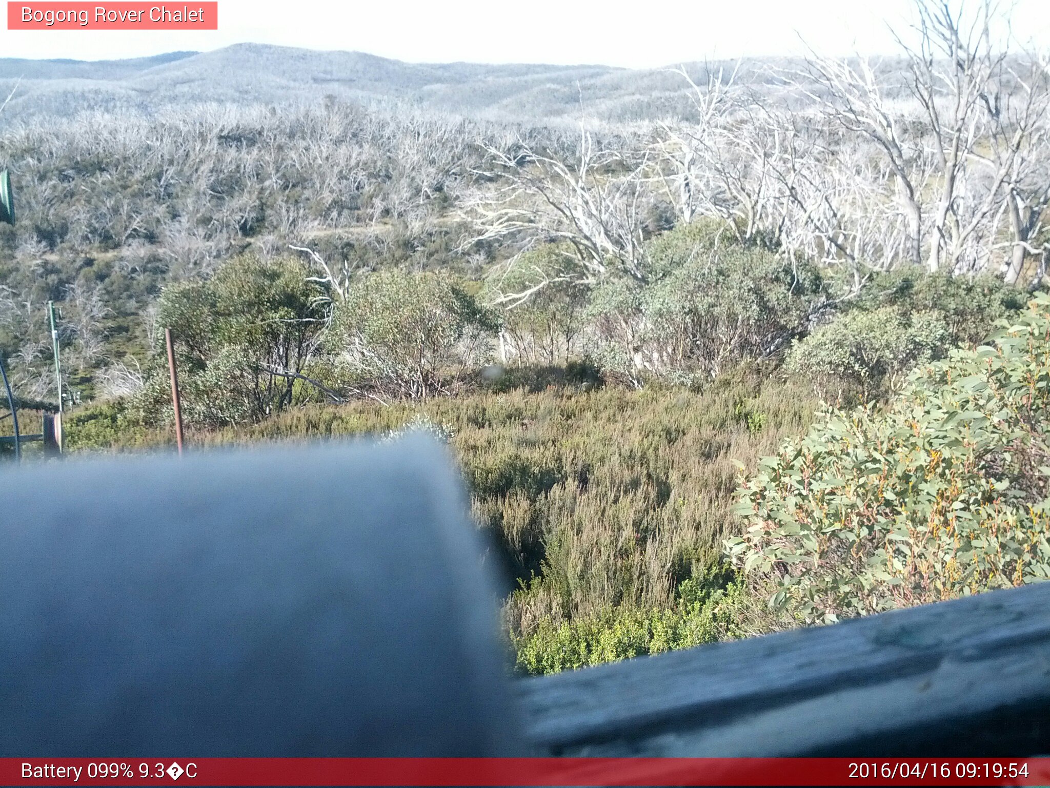 Bogong Web Cam 9:19am Saturday 16th of April 2016