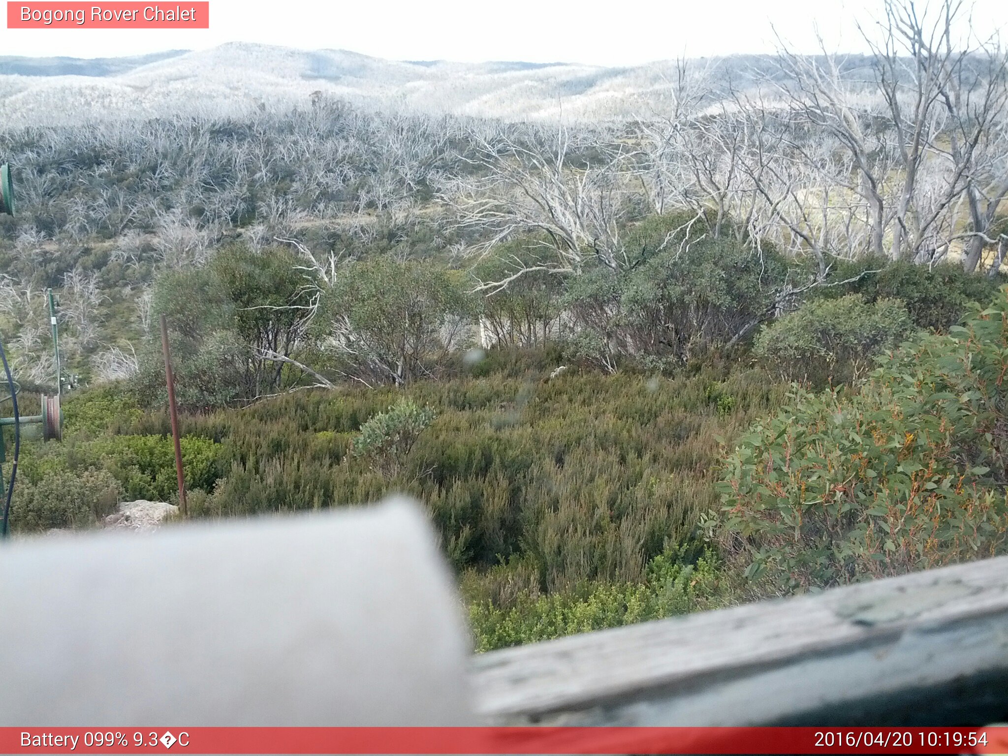 Bogong Web Cam 10:19am Wednesday 20th of April 2016