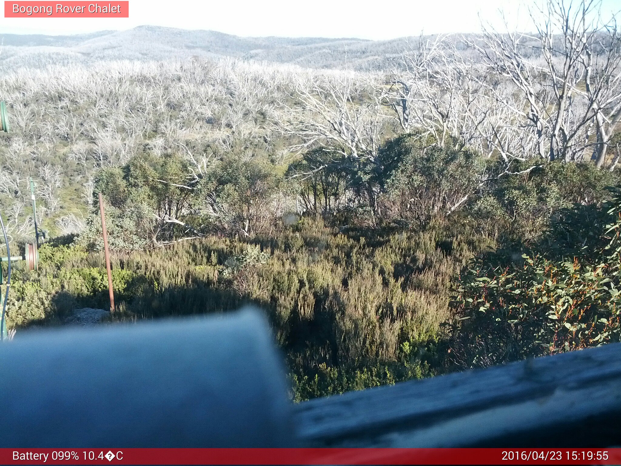 Bogong Web Cam 3:19pm Saturday 23rd of April 2016