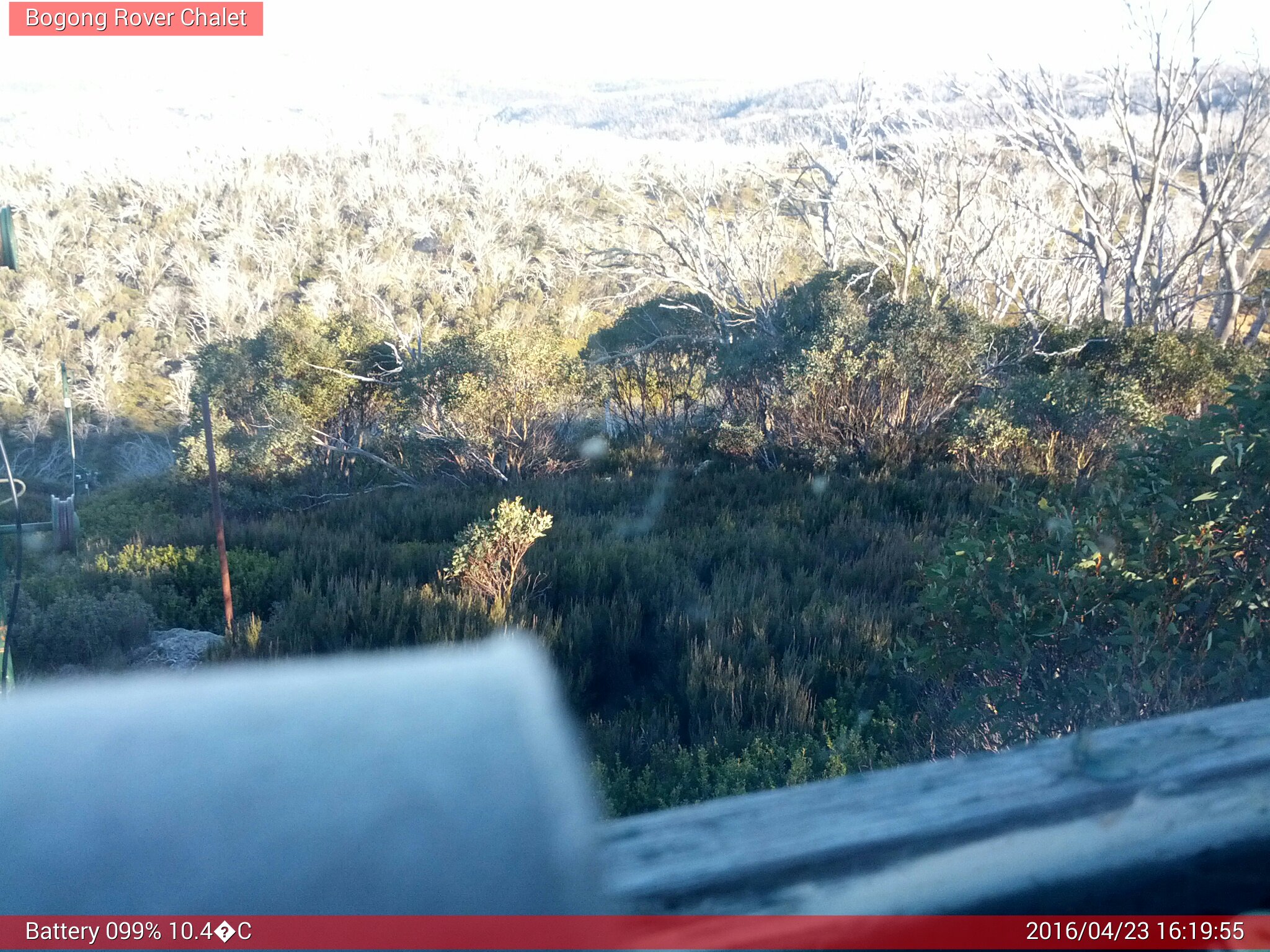 Bogong Web Cam 4:19pm Saturday 23rd of April 2016