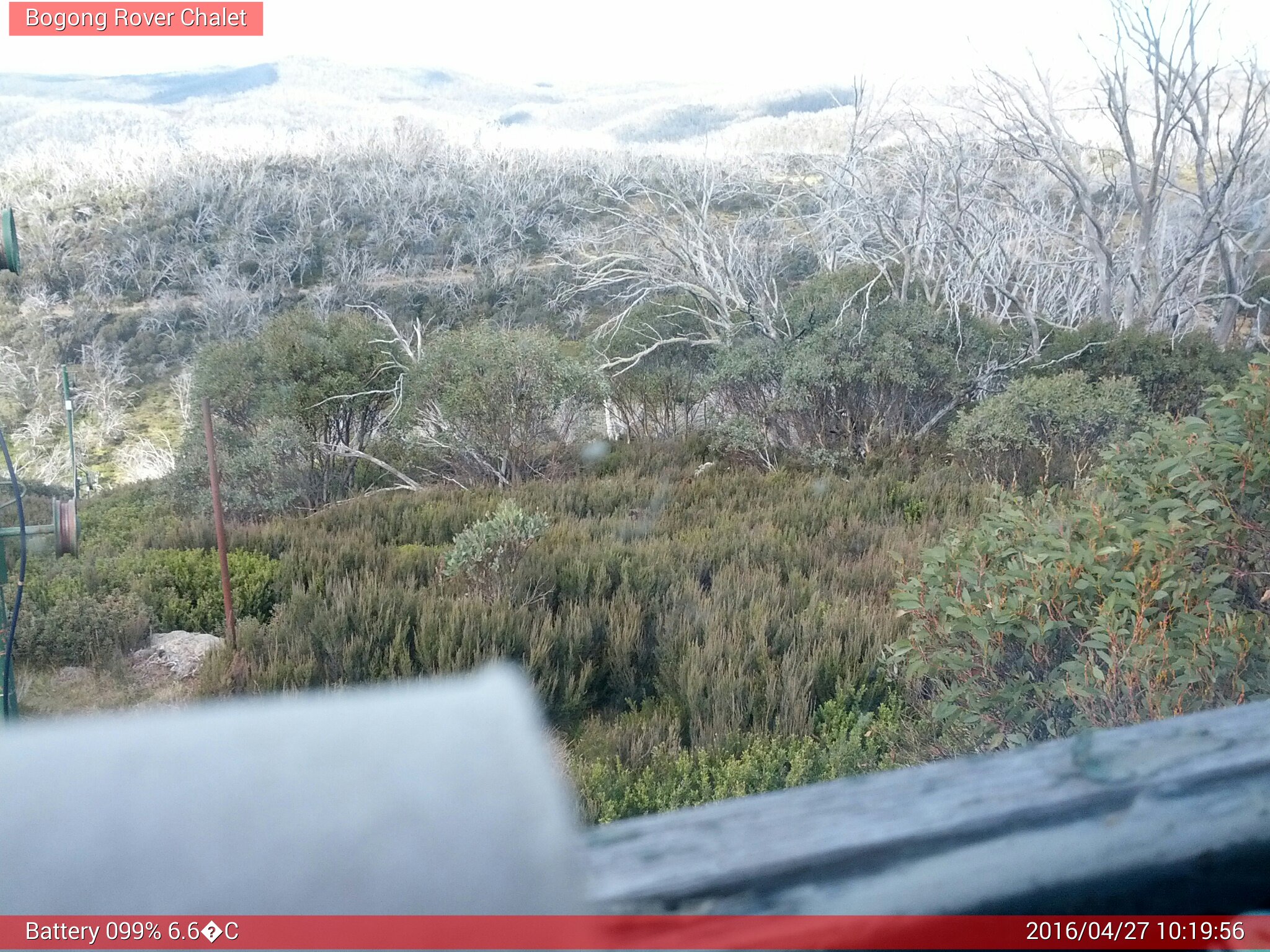 Bogong Web Cam 10:19am Wednesday 27th of April 2016