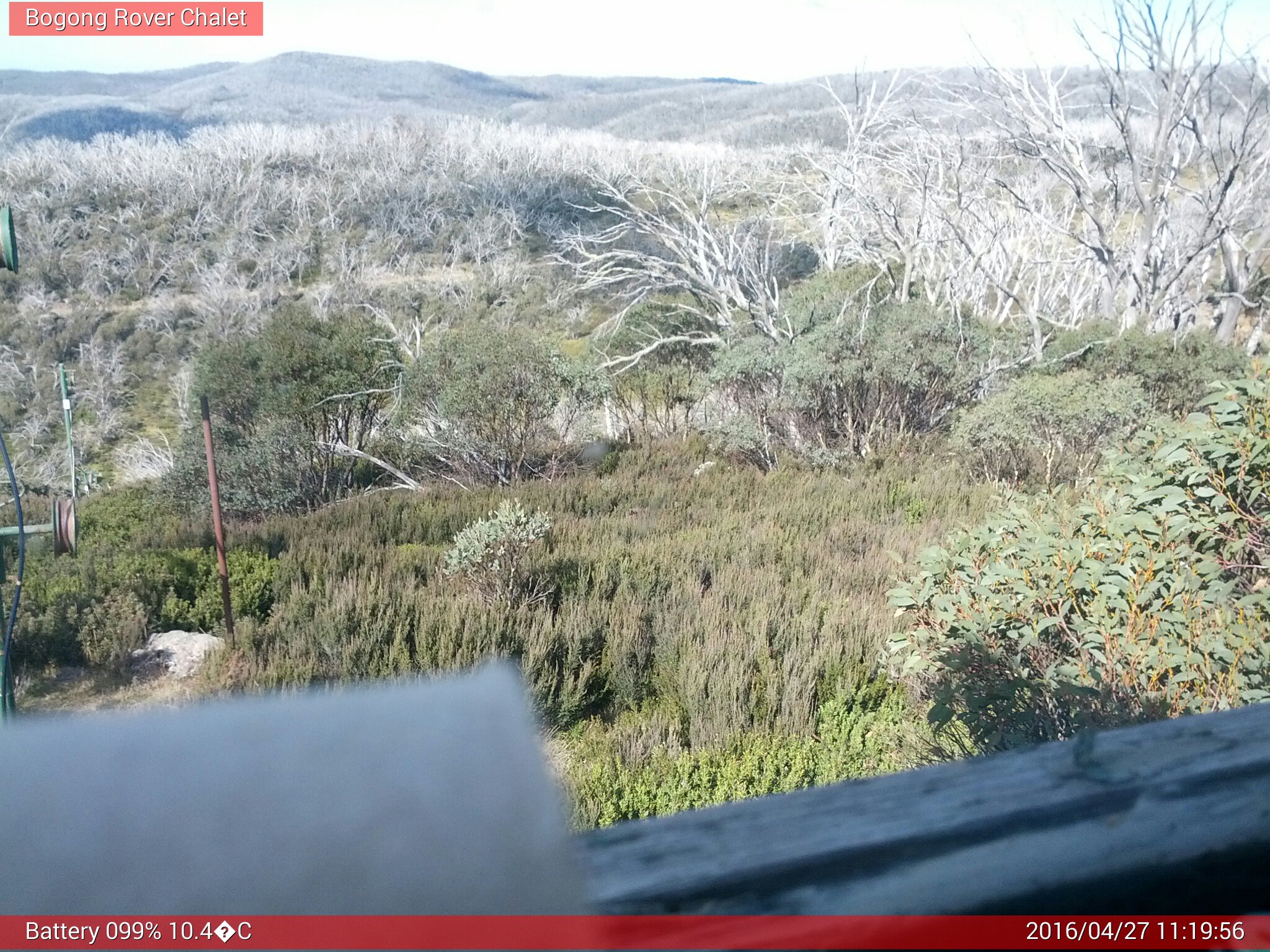 Bogong Web Cam 11:19am Wednesday 27th of April 2016