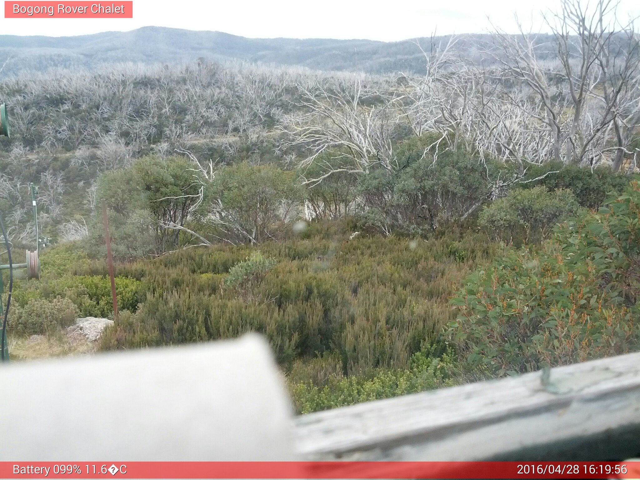 Bogong Web Cam 4:19pm Thursday 28th of April 2016