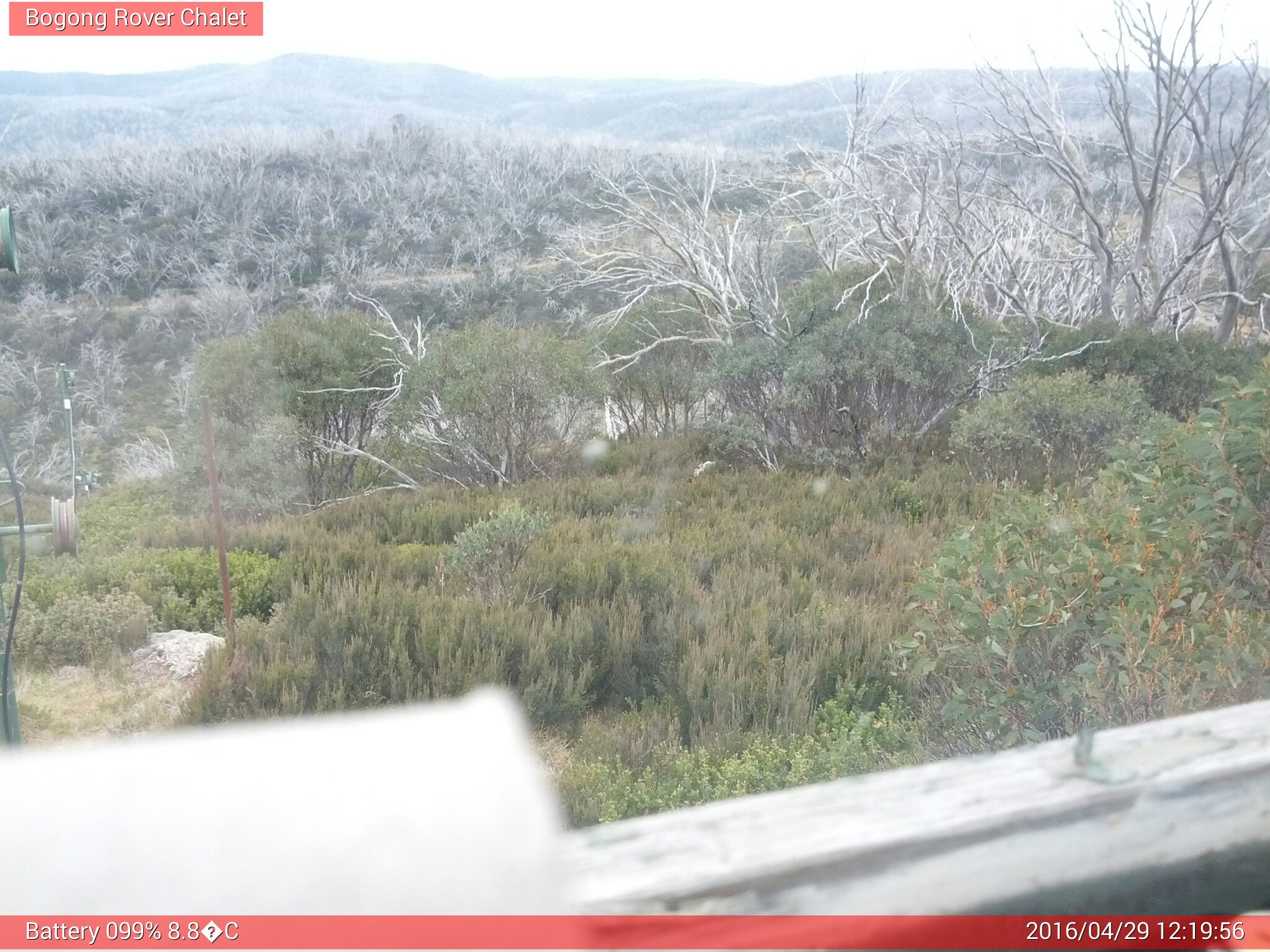 Bogong Web Cam 12:19pm Friday 29th of April 2016