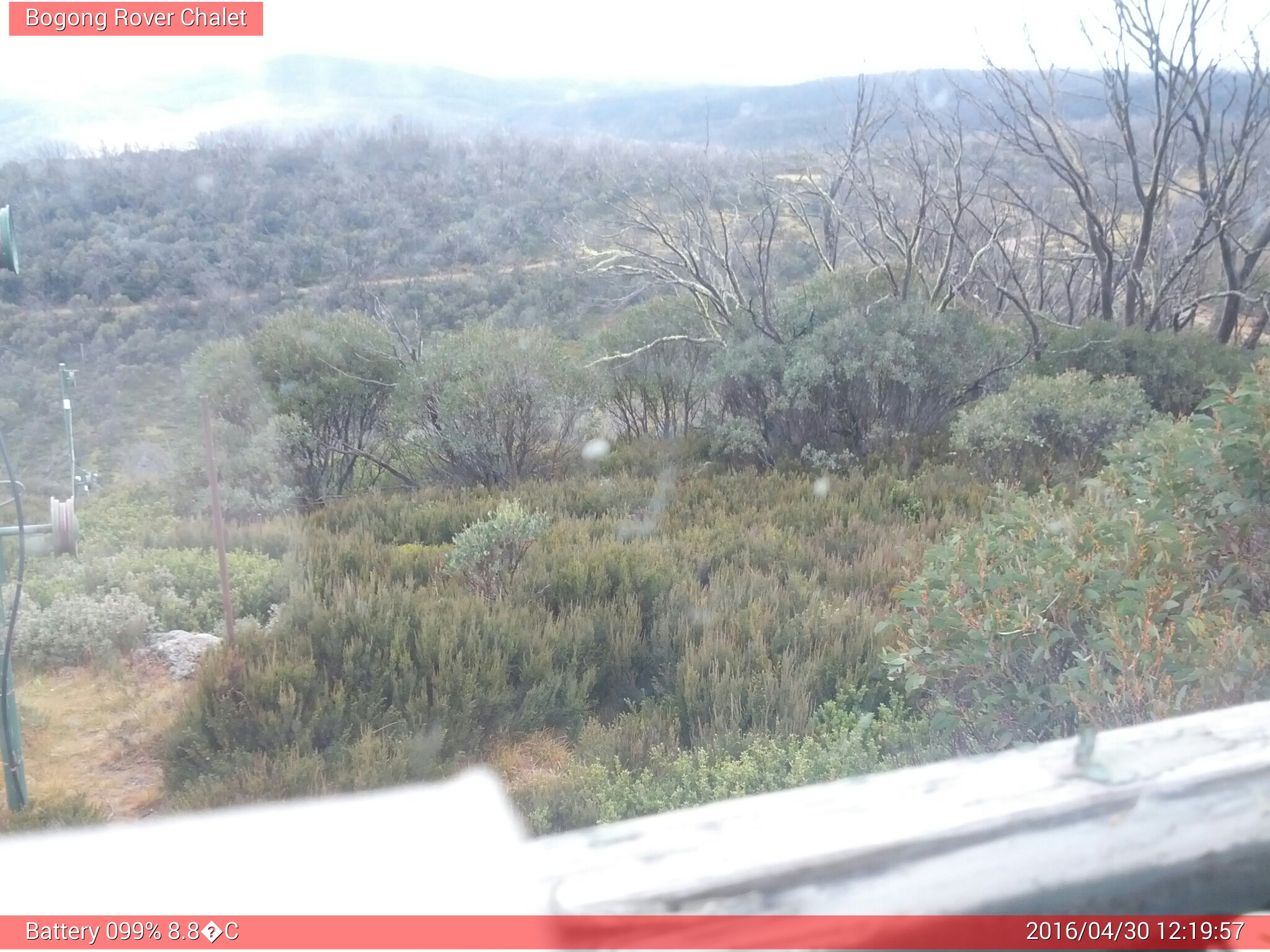 Bogong Web Cam 12:19pm Saturday 30th of April 2016