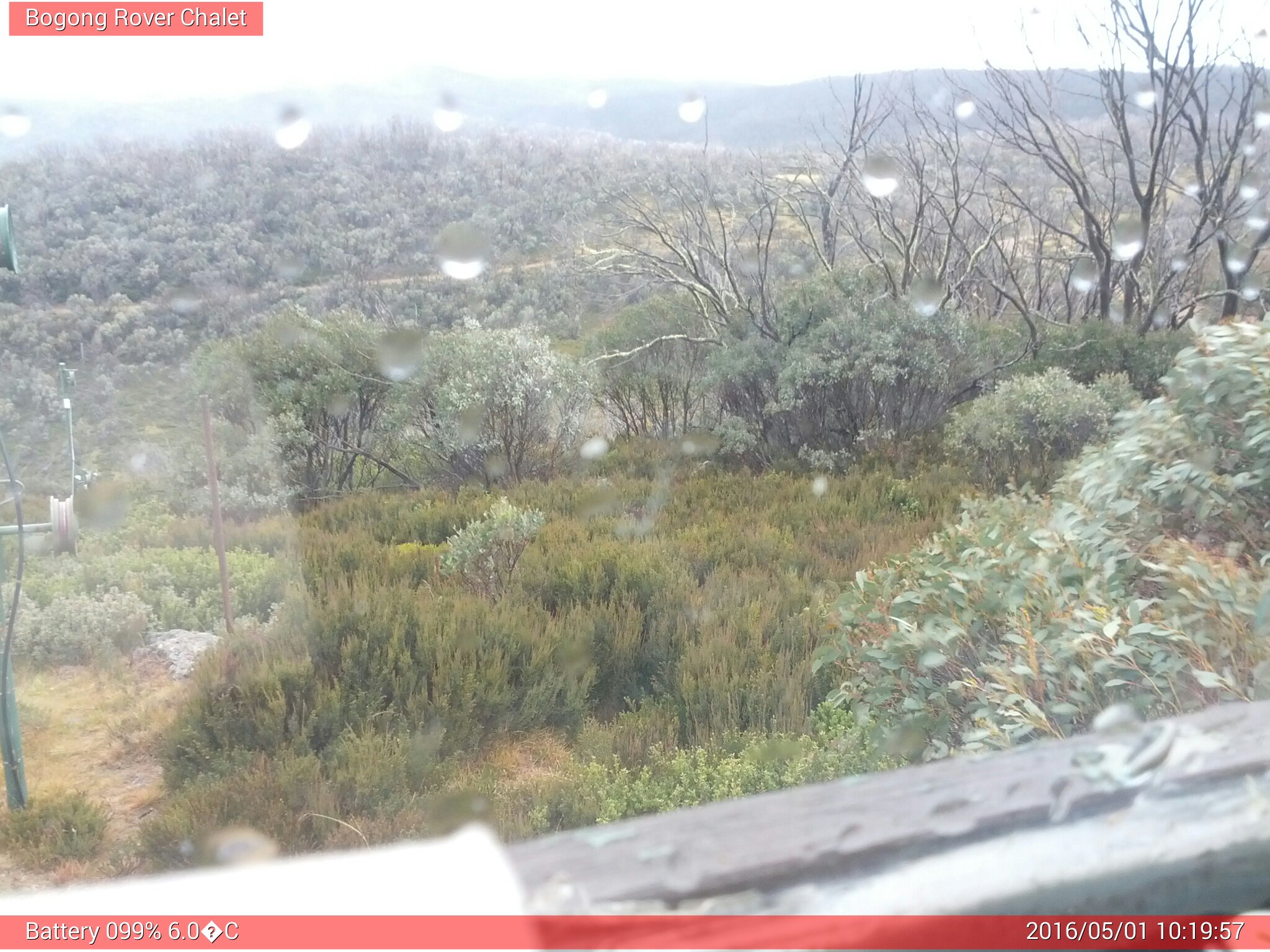 Bogong Web Cam 10:19am Sunday 1st of May 2016