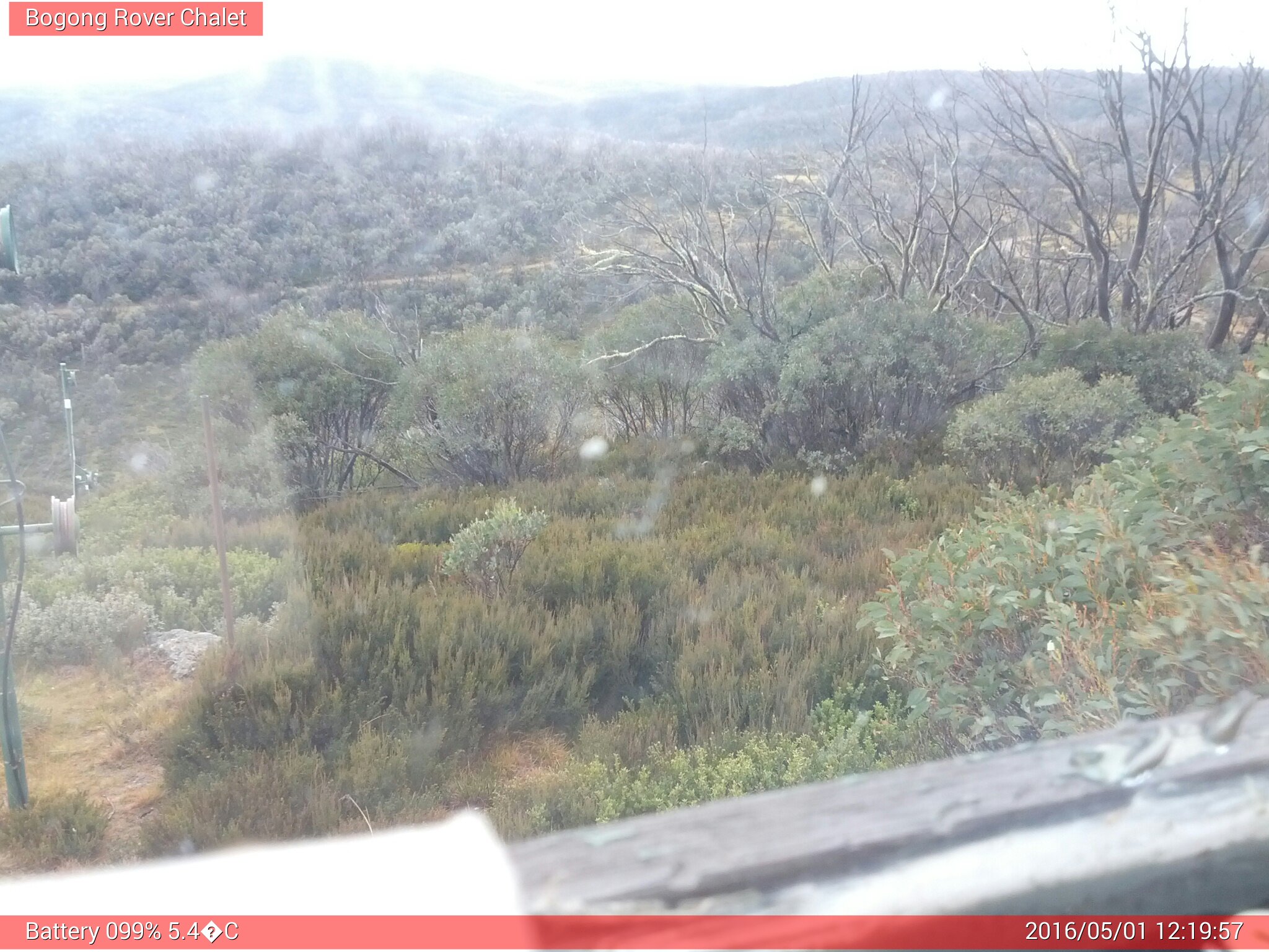 Bogong Web Cam 12:19pm Sunday 1st of May 2016