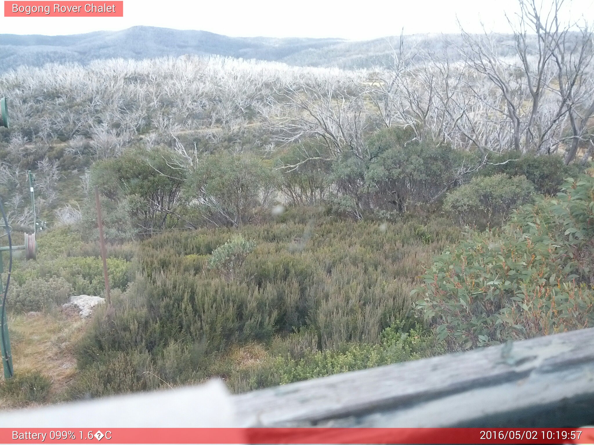 Bogong Web Cam 10:19am Monday 2nd of May 2016