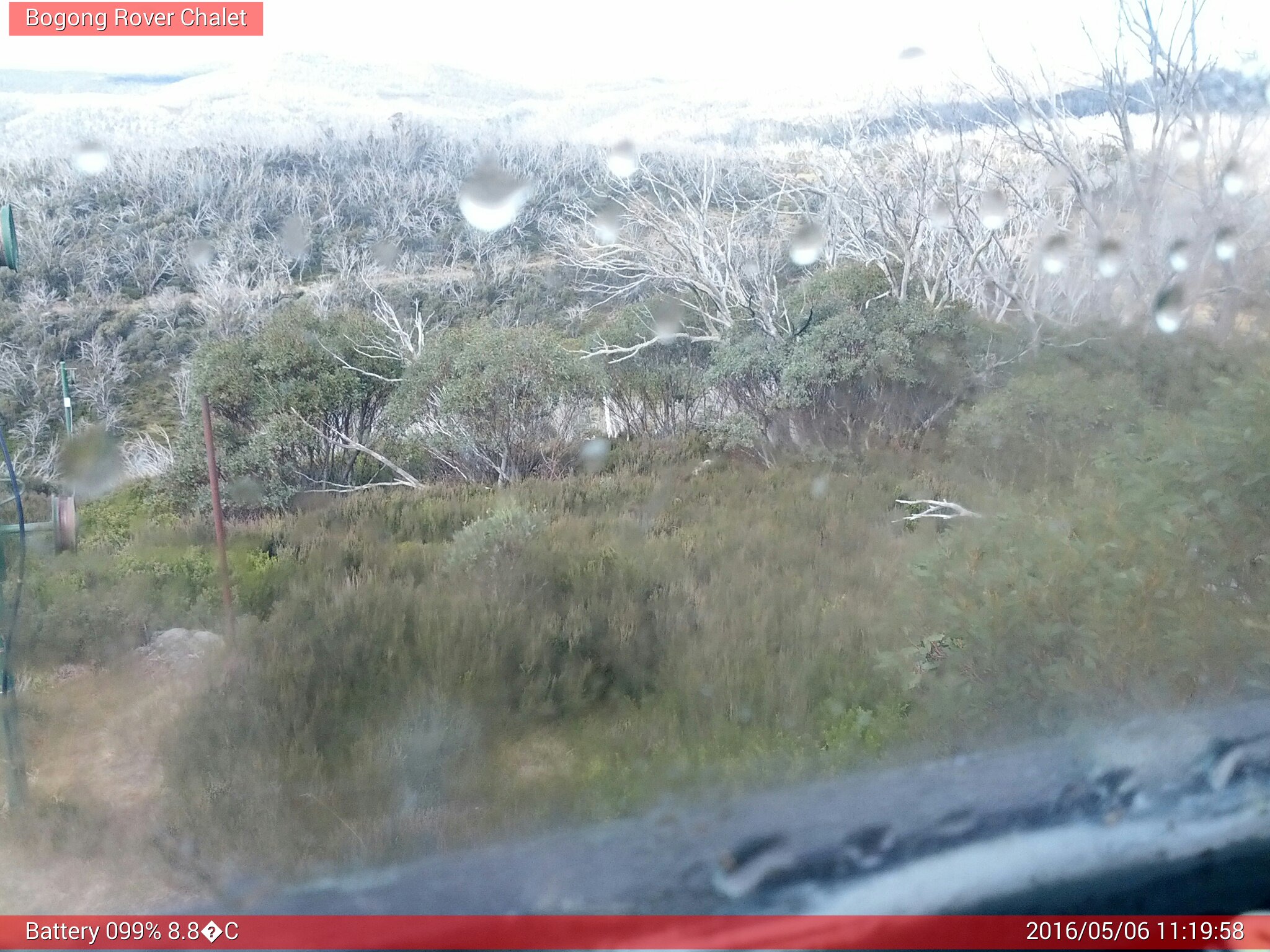 Bogong Web Cam 11:19am Friday 6th of May 2016