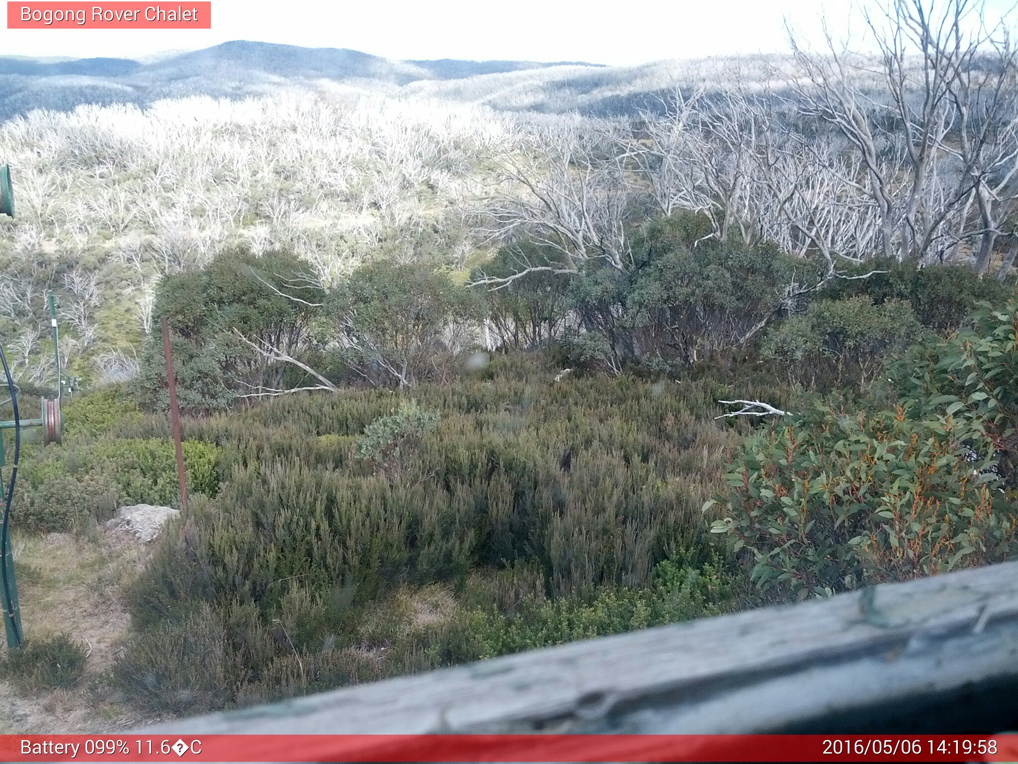 Bogong Web Cam 2:19pm Friday 6th of May 2016