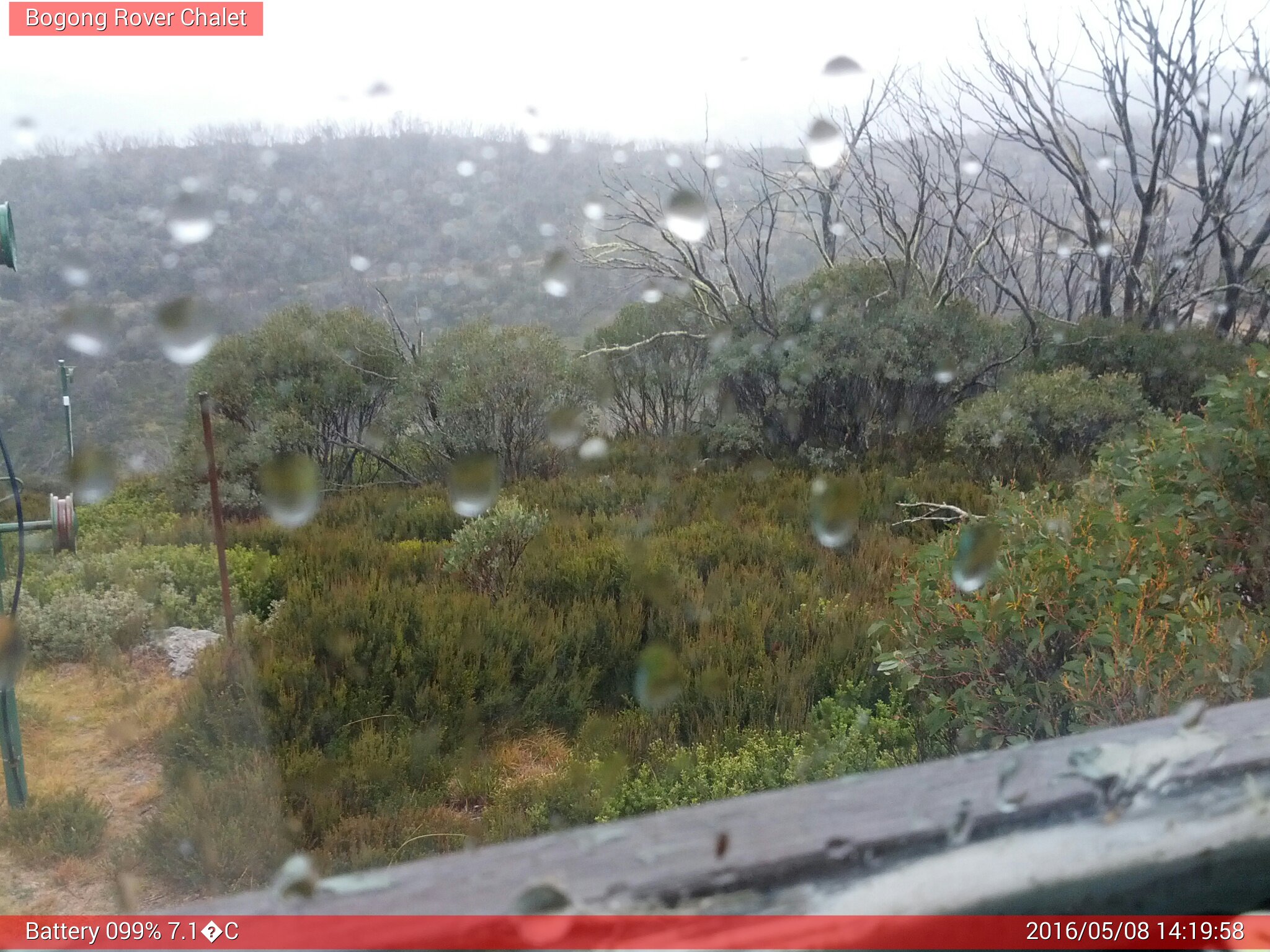 Bogong Web Cam 2:19pm Sunday 8th of May 2016