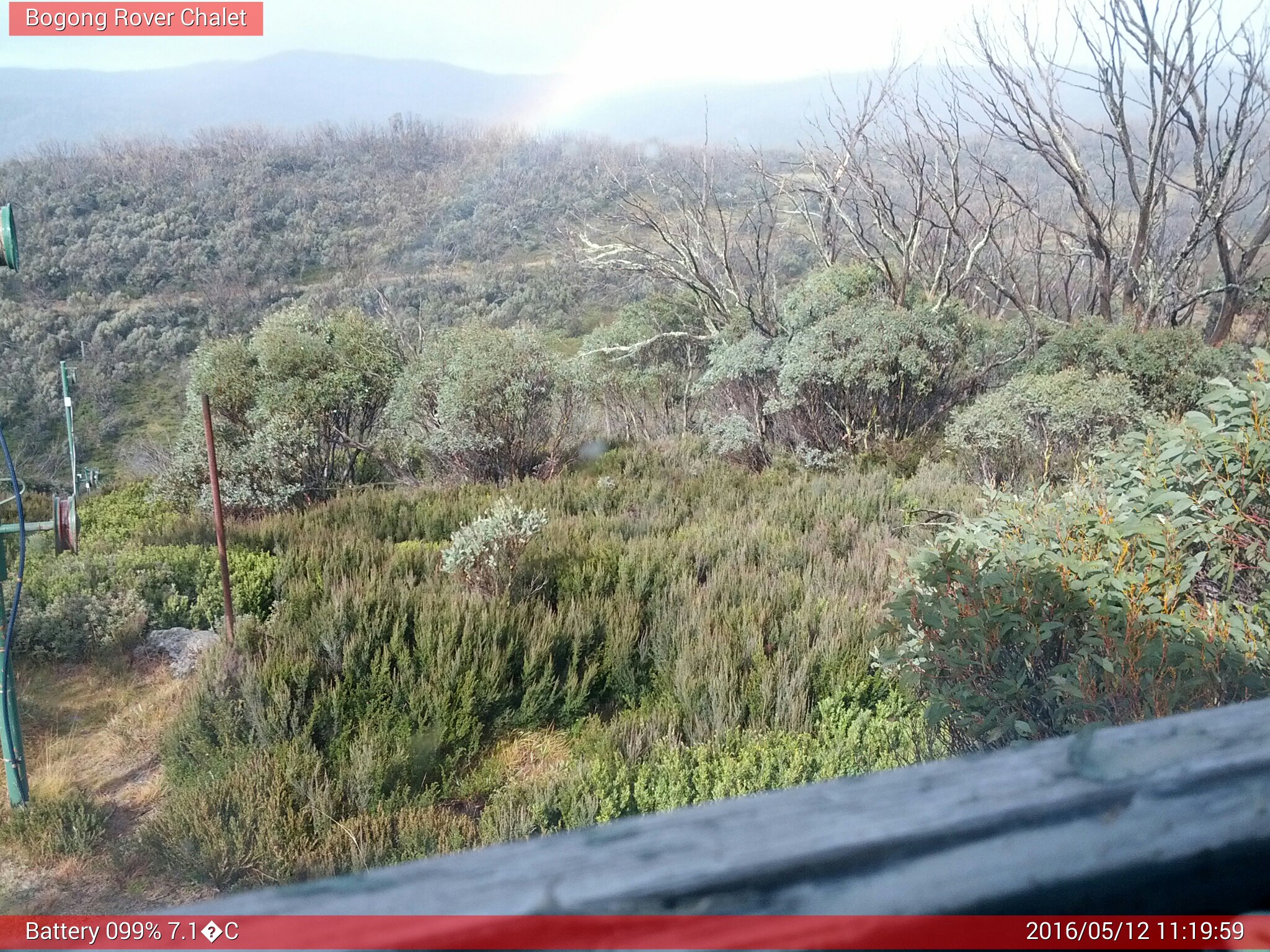 Bogong Web Cam 11:19am Thursday 12th of May 2016