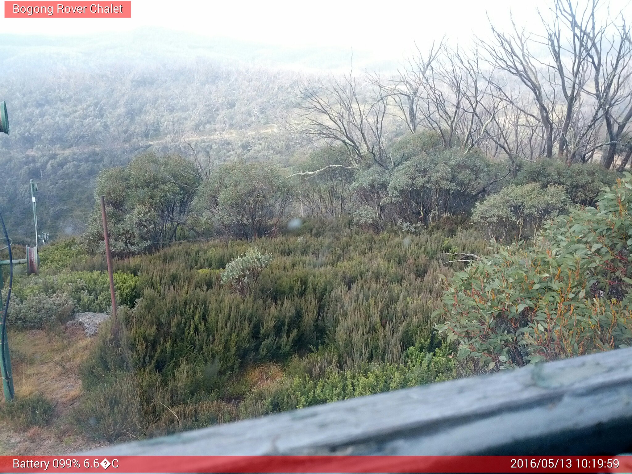 Bogong Web Cam 10:19am Friday 13th of May 2016