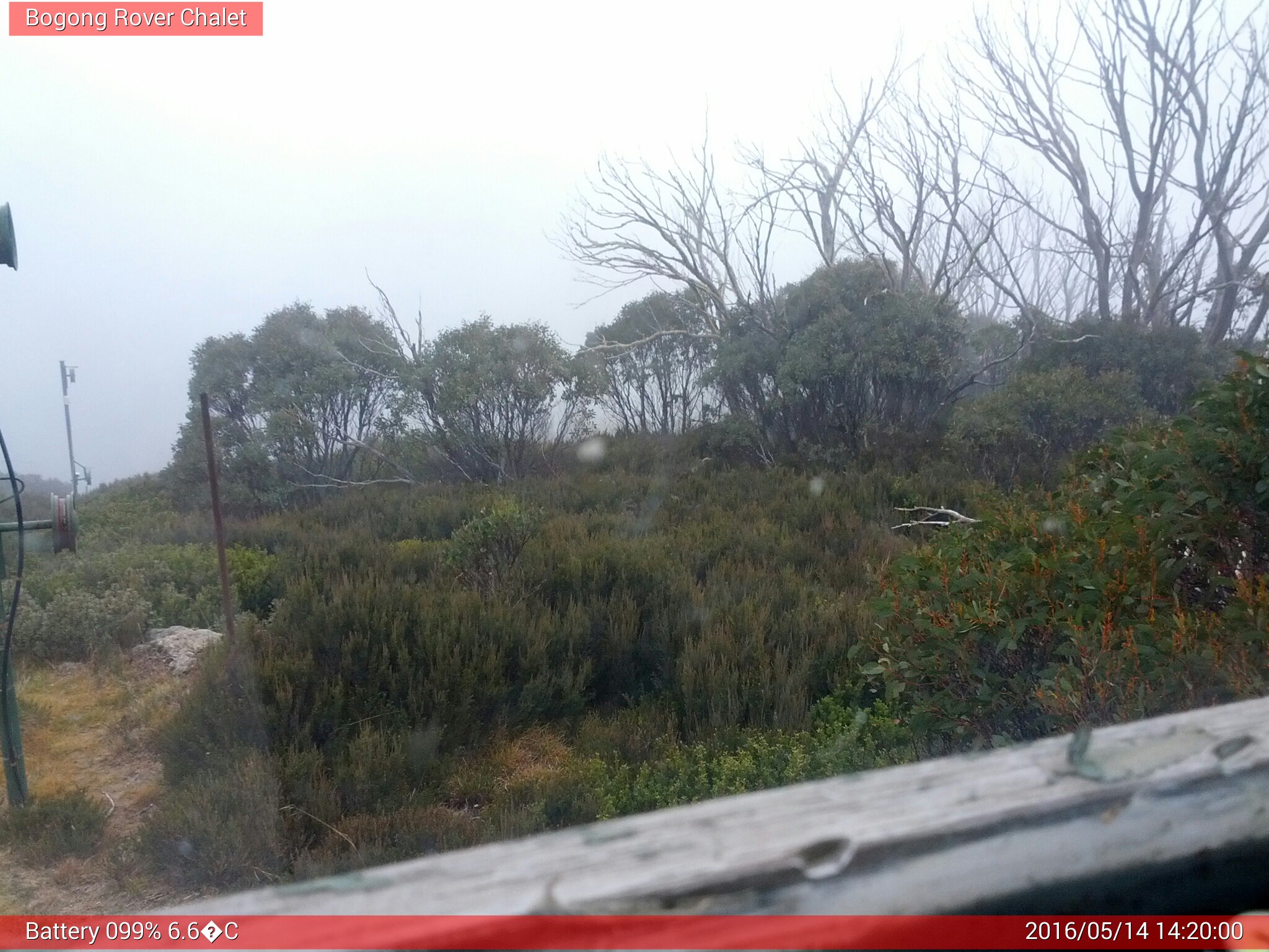 Bogong Web Cam 2:19pm Saturday 14th of May 2016