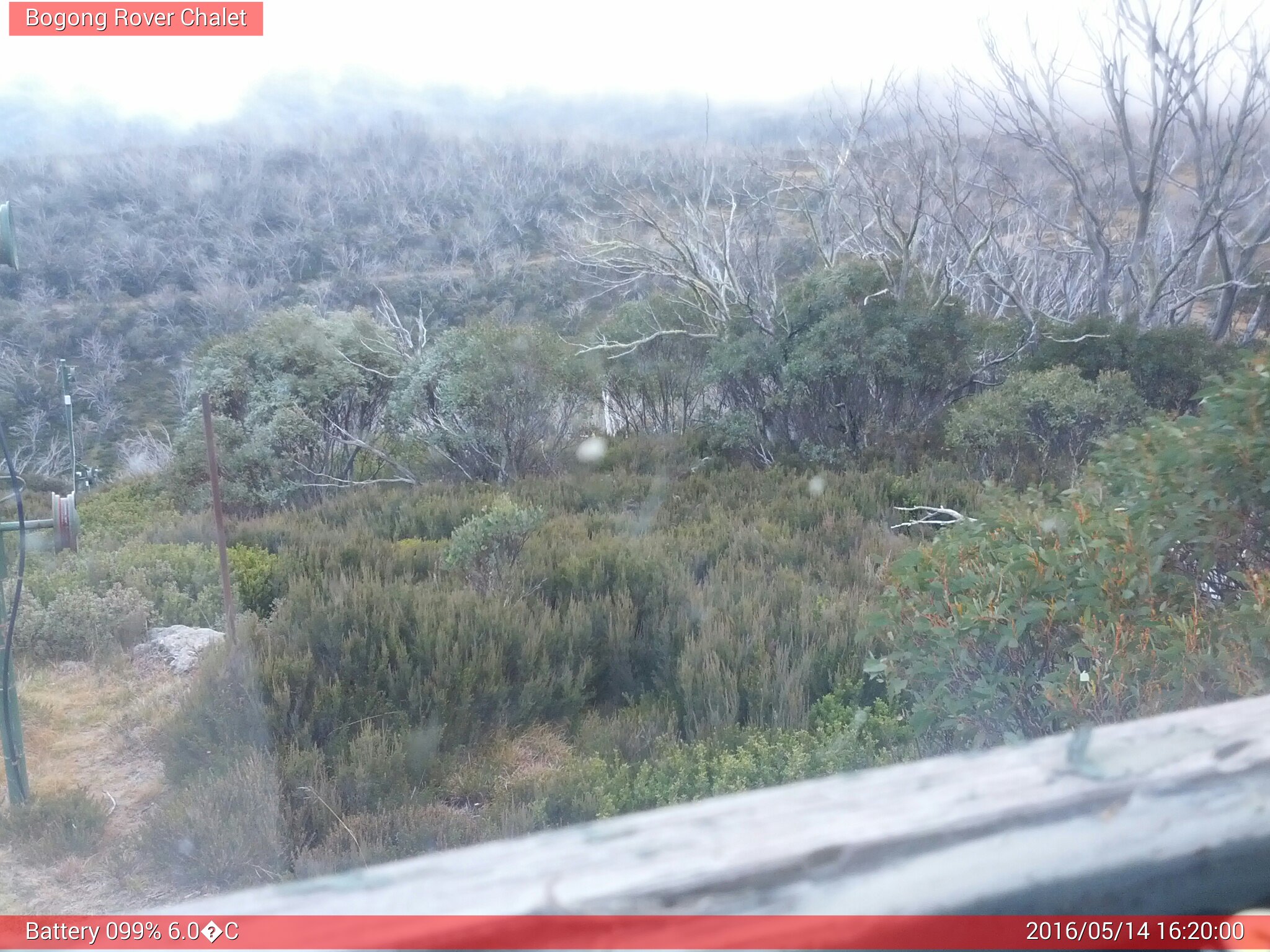 Bogong Web Cam 4:19pm Saturday 14th of May 2016