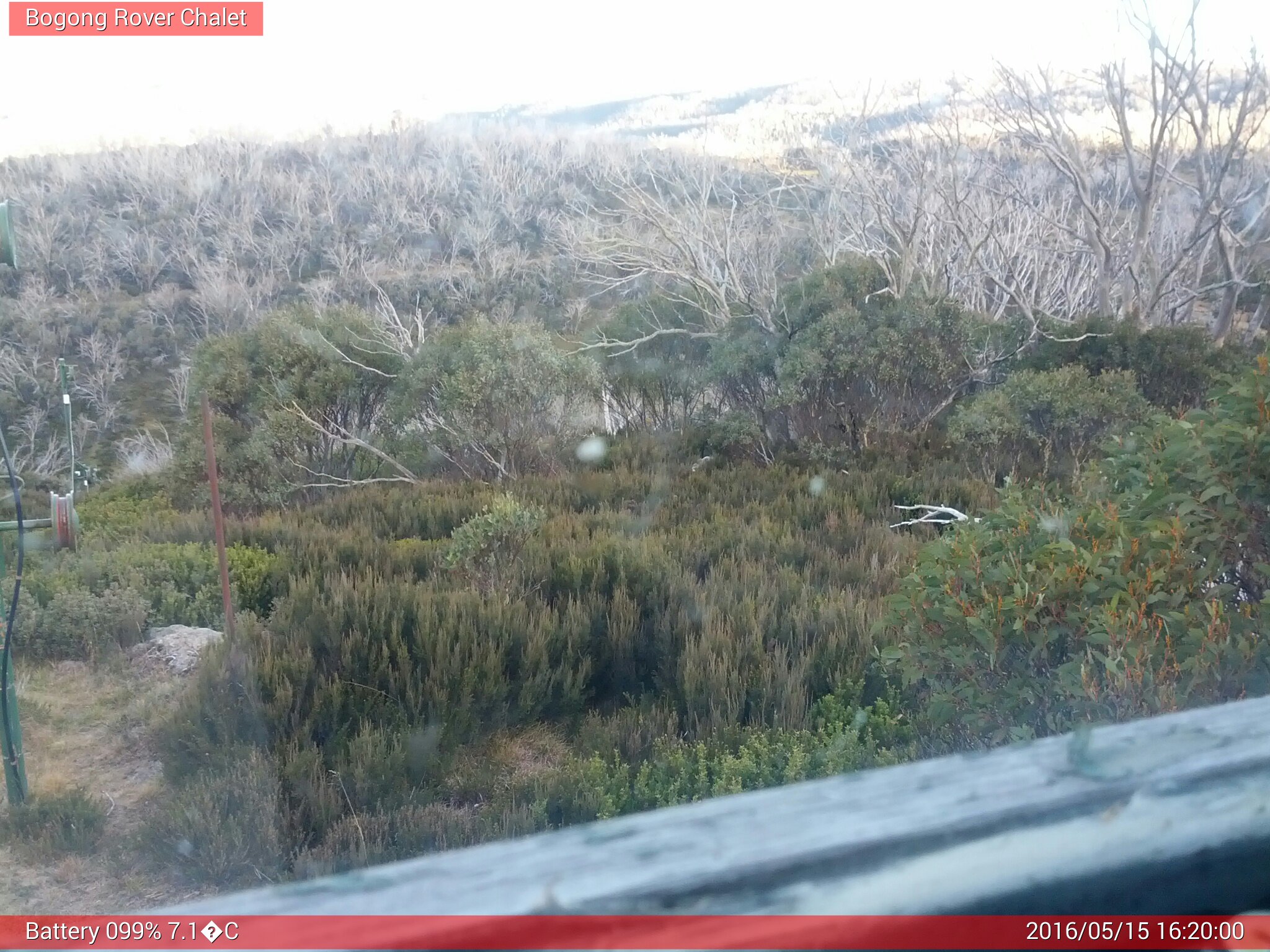 Bogong Web Cam 4:19pm Sunday 15th of May 2016