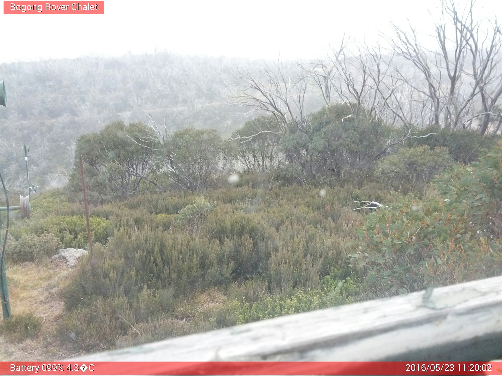 Bogong Web Cam 11:20am Monday 23rd of May 2016