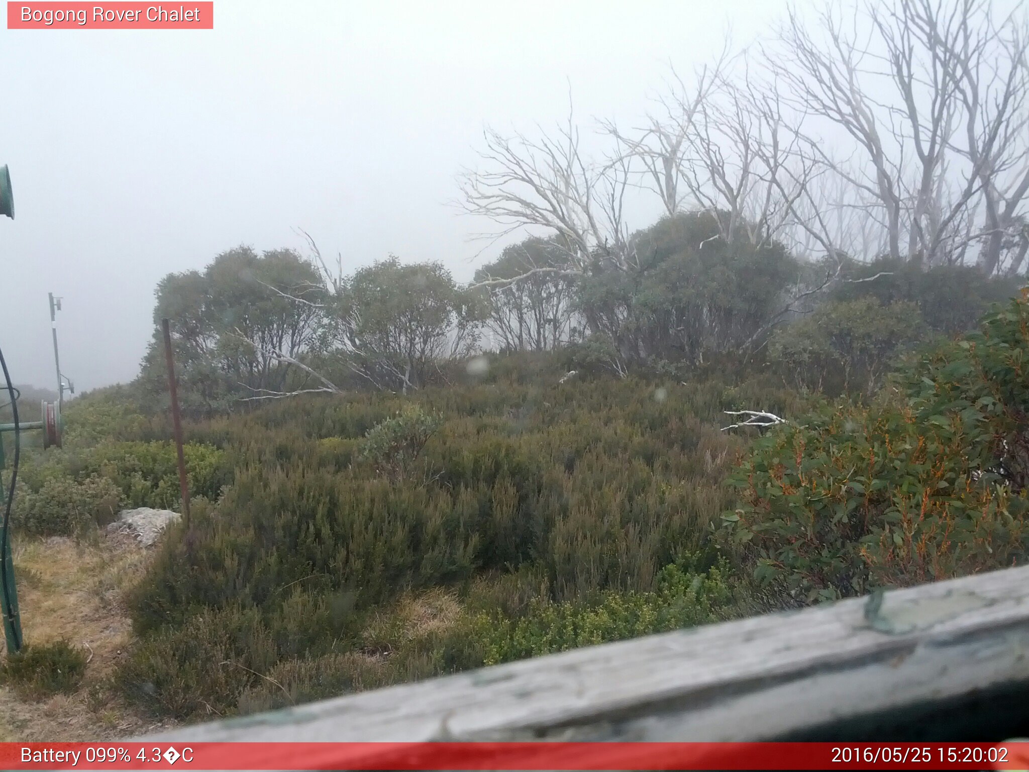 Bogong Web Cam 3:20pm Wednesday 25th of May 2016